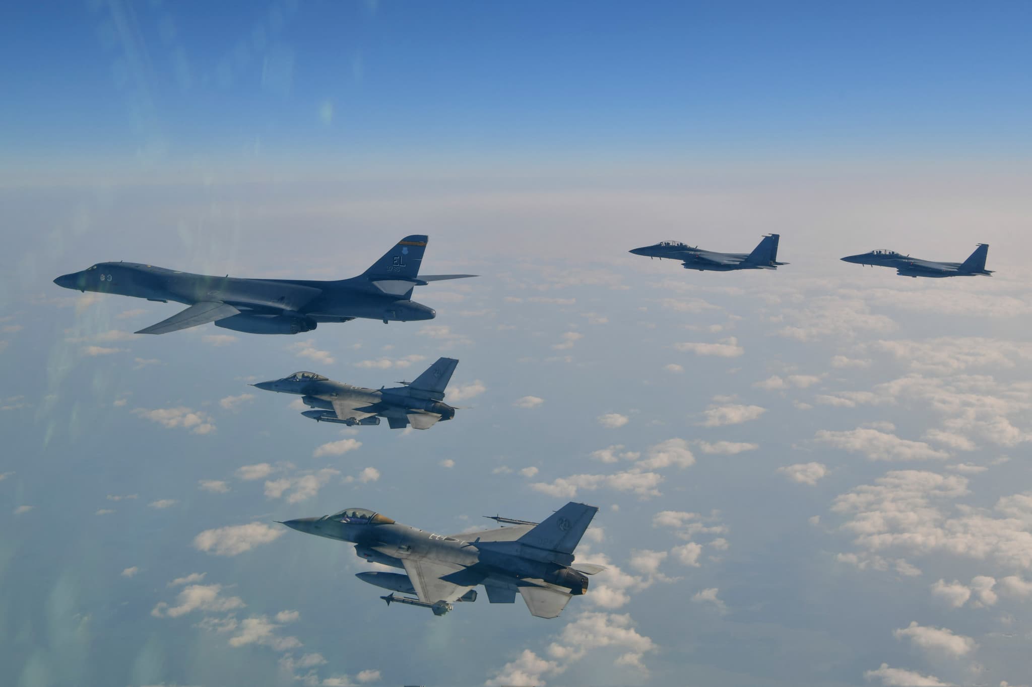 Tensions en mer du Japon: Des avions militaires russes sont entrés dans la zone de défense sud-coréenne