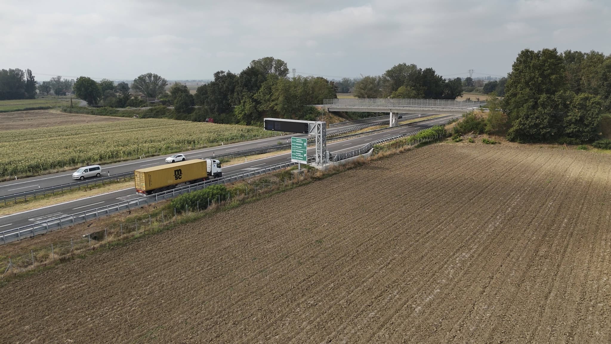 Drame en voiture en Italie: Ses parents pensaient qu’il dormait, il était mort