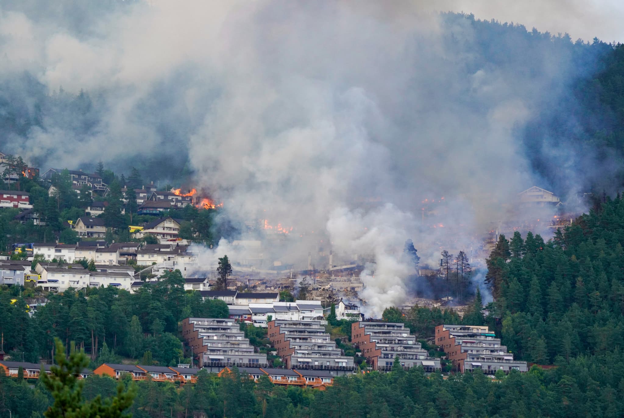 Incendie en Norvège: Un suspect identifié après le feu qui a détruit plus de 100 maisons