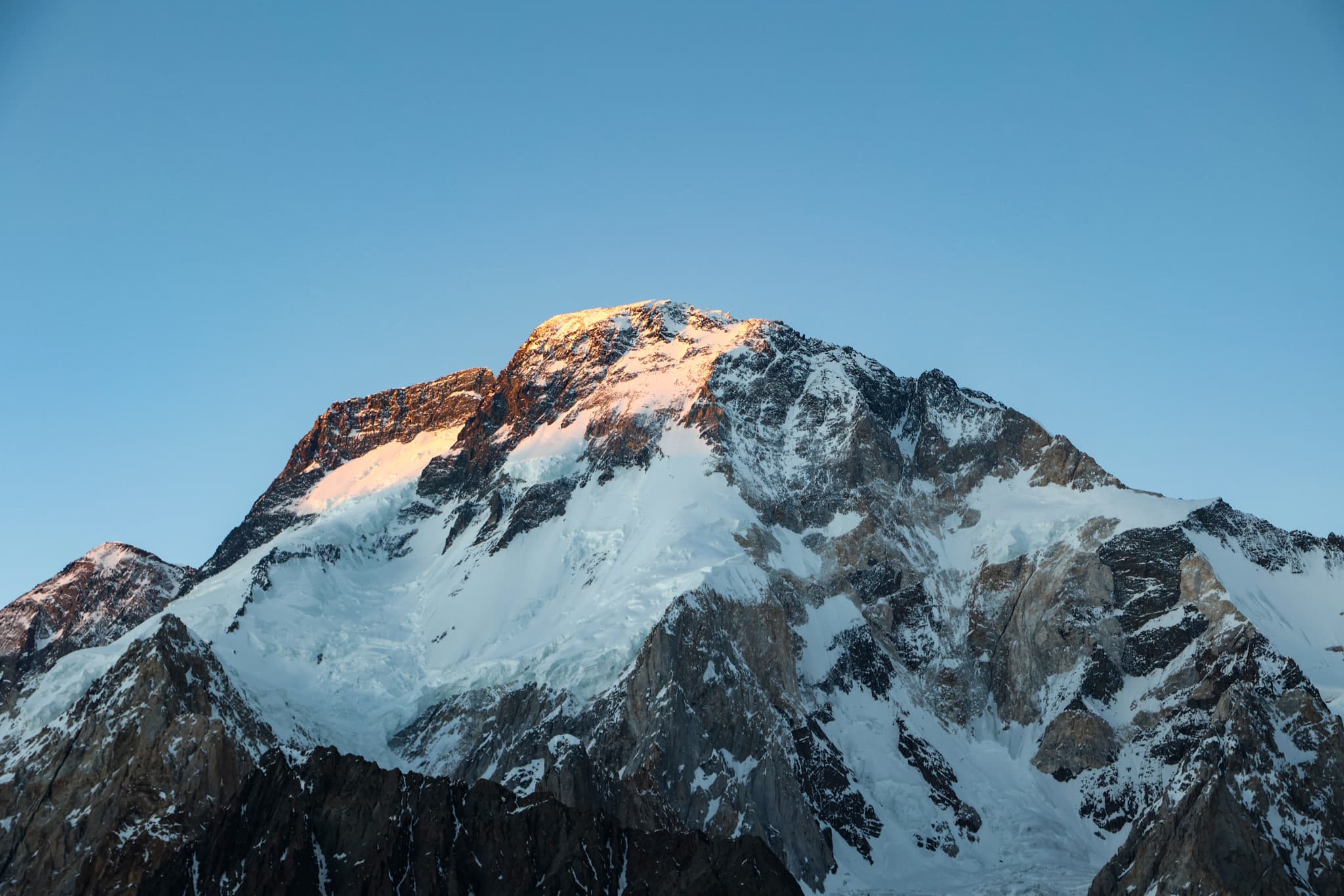Avalanche au Pakistan: Sept alpinistes dont Nirmal Purja toujours portés disparus