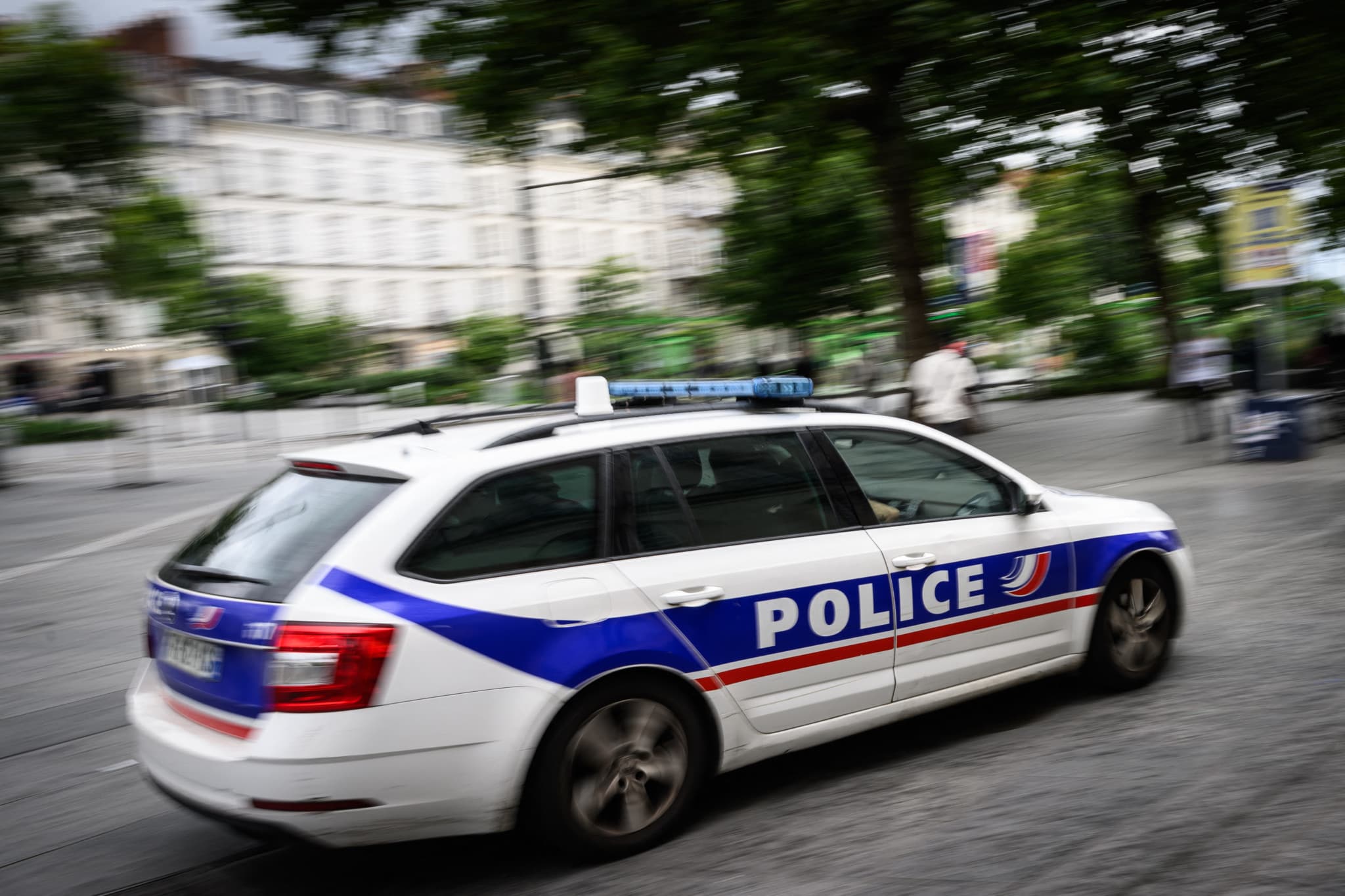 Fusillade à Besançon: Trois personnes gravement blessées par arme à feu