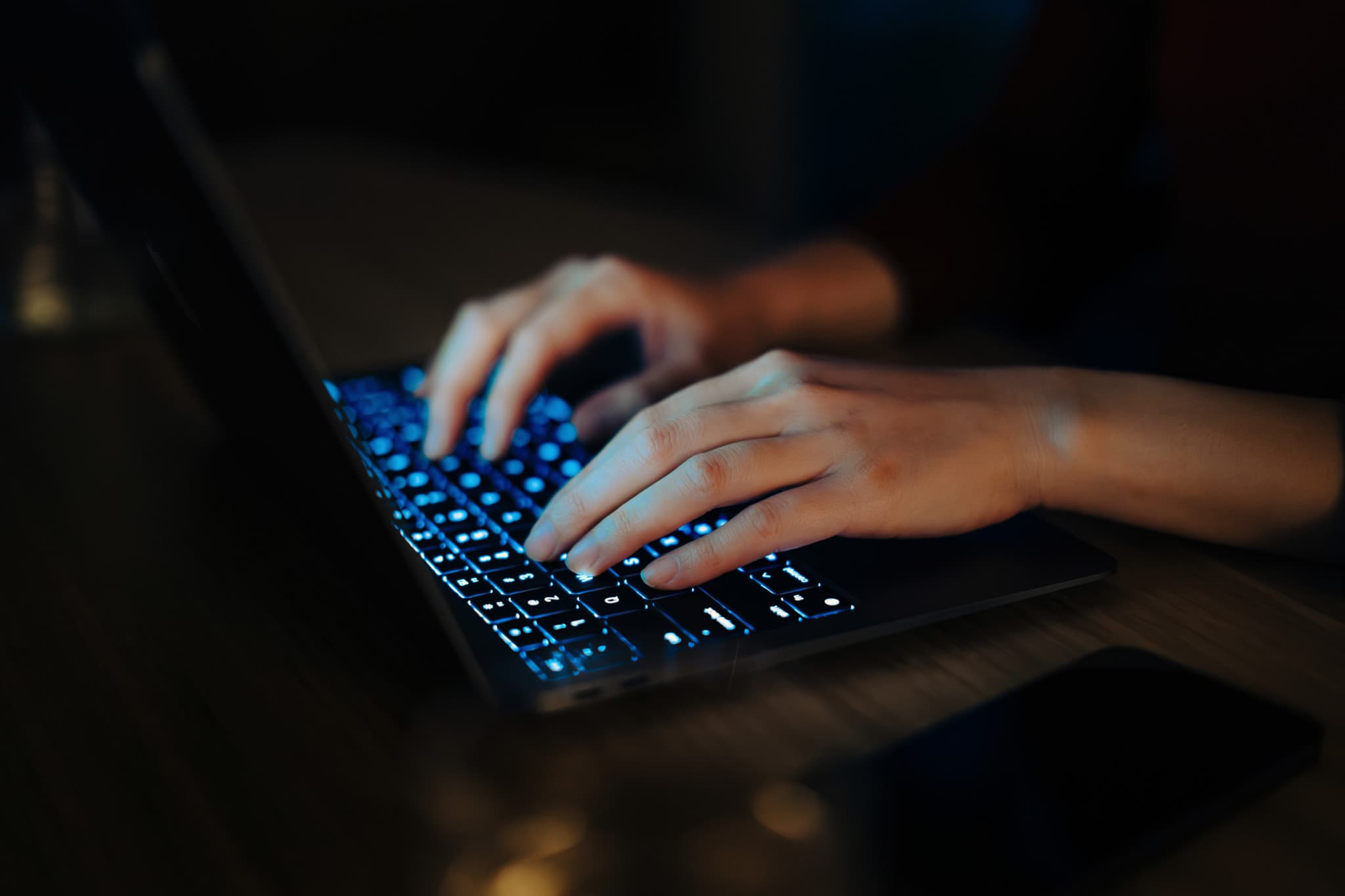 Sécurité européenne: Le profil intrigant d’une stagiaire surdouée, suspectée d’espionnage à l’OTAN