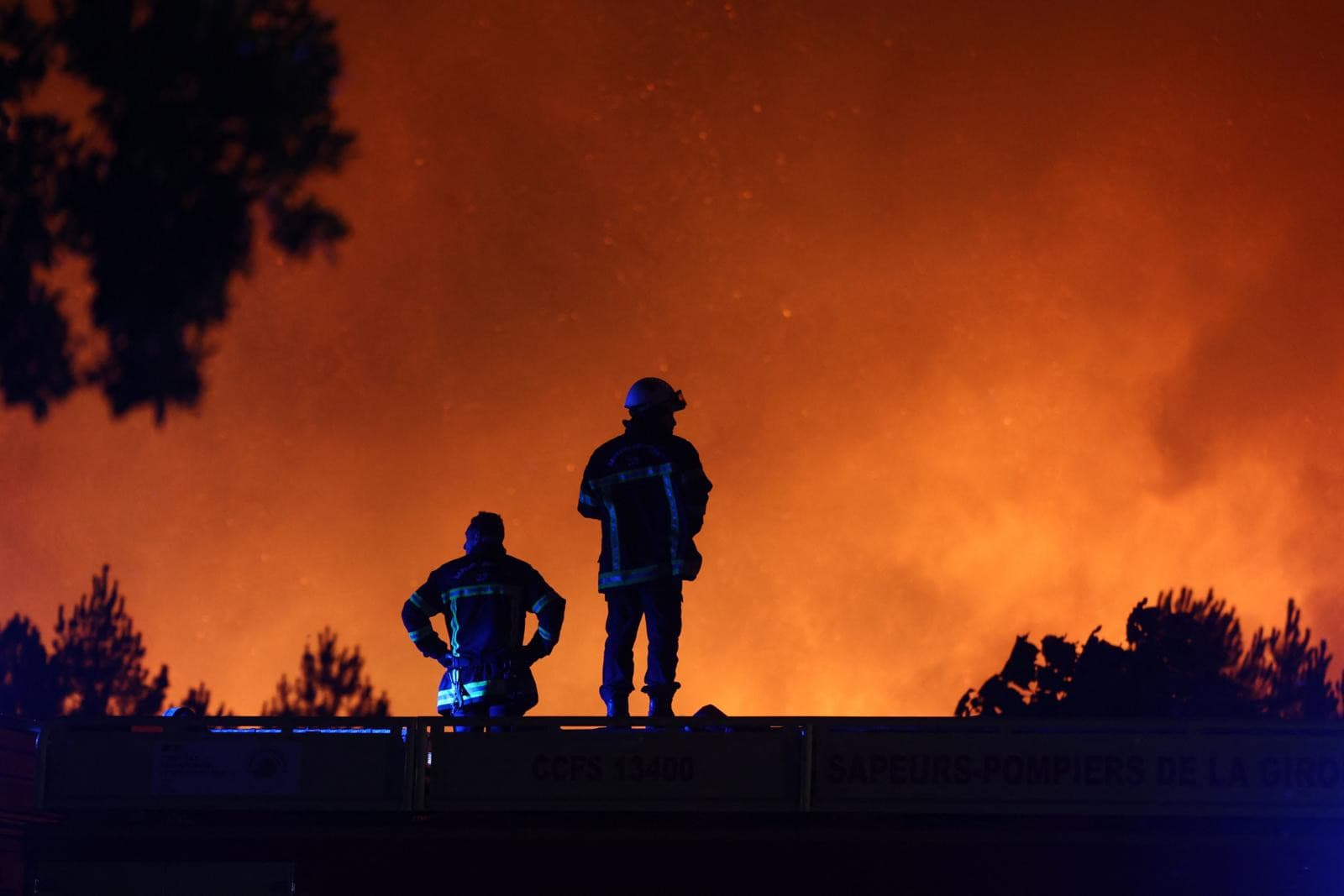 Feux en Gironde: Lutter ensemble contre les mégafeux