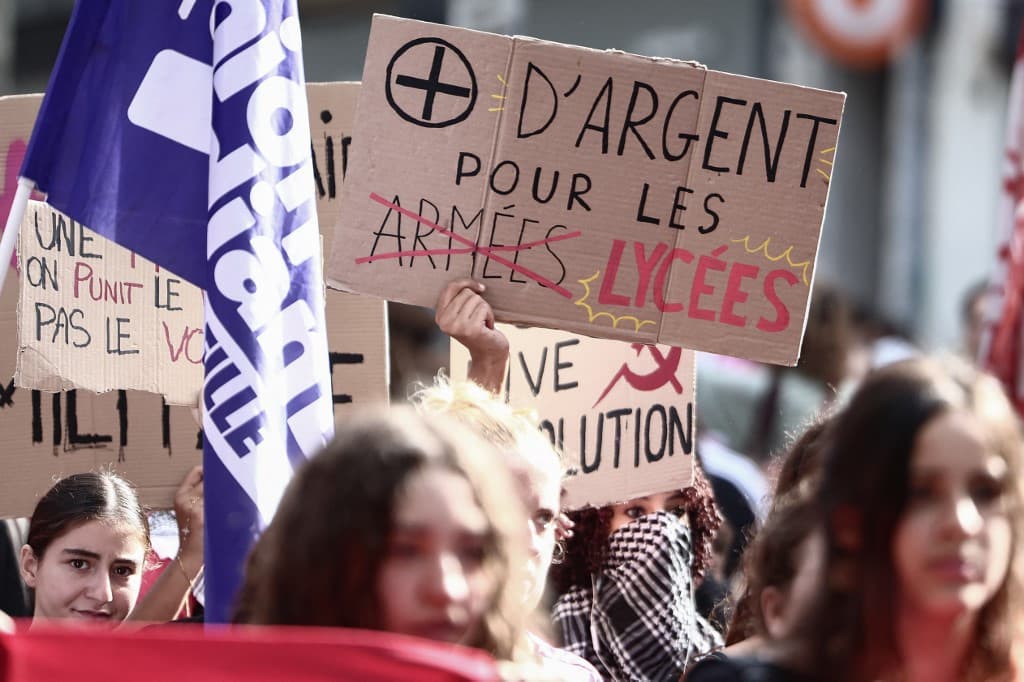 Blocage des lycées en France: Les autorités craignent le scénario d’un embrasement généralisé