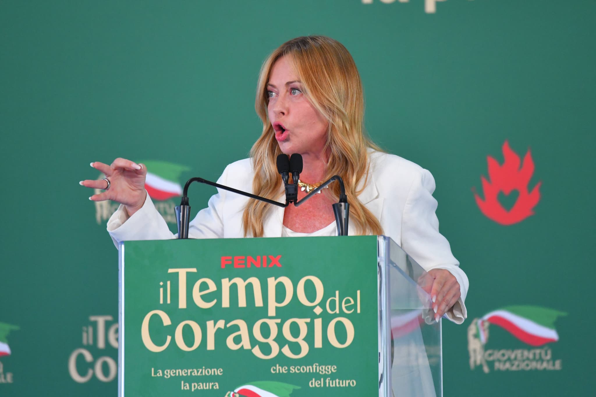 Politique italienne: Giorgia Meloni veut interdire le voile intégral à l’école
