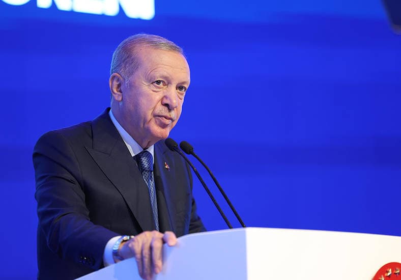 Politique en Turquie: Erdogan briguera un nouveau mandat lors d’une élection anticipée