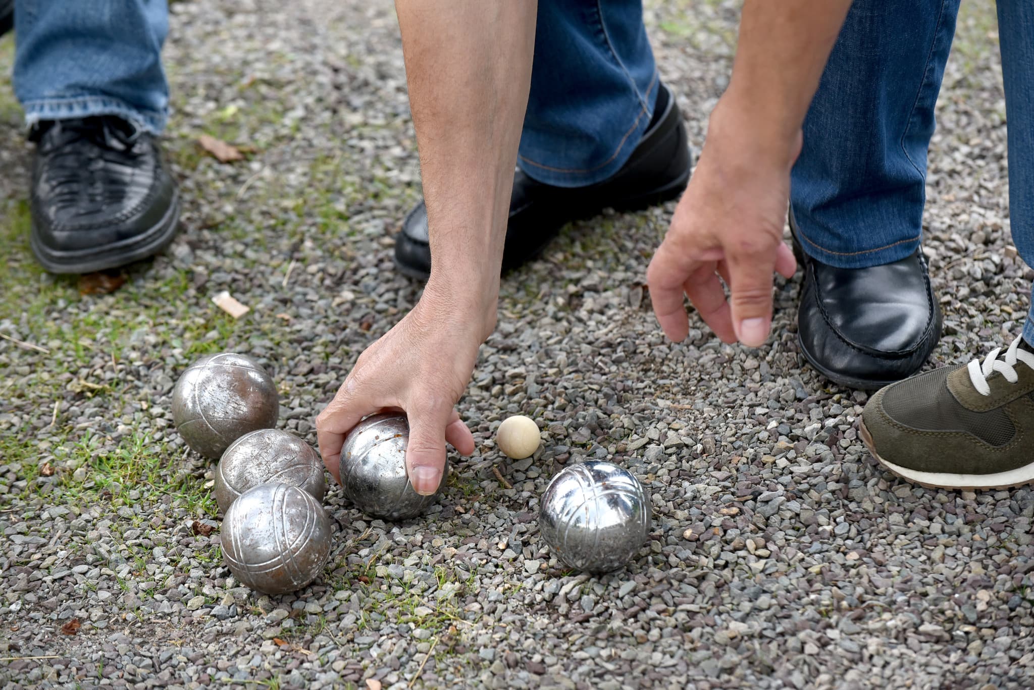 Rivalité dans les Landes: Un joueur de pétanque tué d’un coup de boule par un rival de 81 ans
