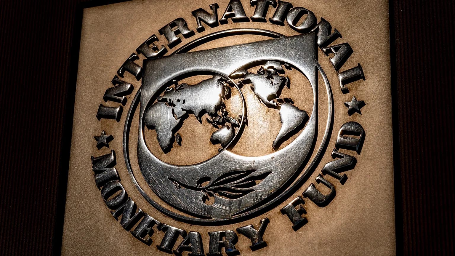 FMI : L'économie mondiale montre sa résilience, mais des risques persistent. Prévisions de croissance améliorées pour l'Italie