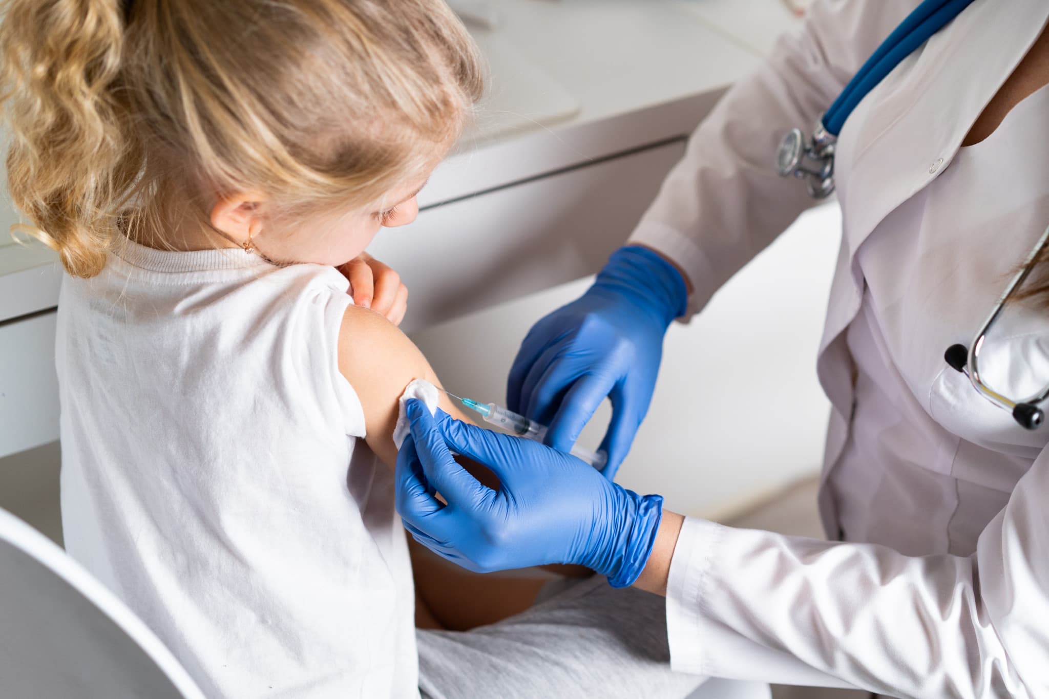 Antivax en Italie: Ses parents refusent le vaccin, elle meurt à cause de la diphtérie