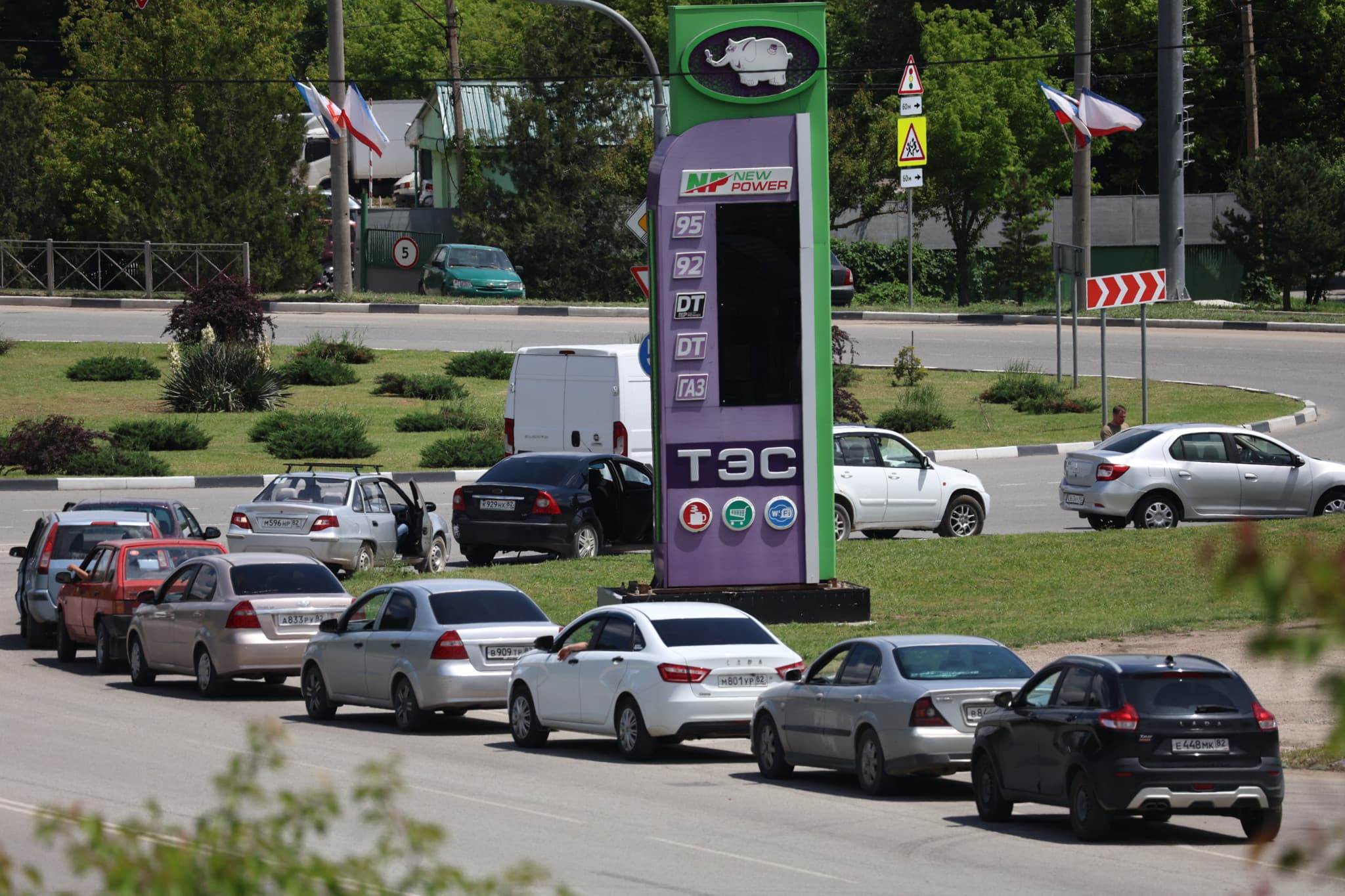 Guerre en Ukraine: La distribution de carburant suspendue en Crimée occupée