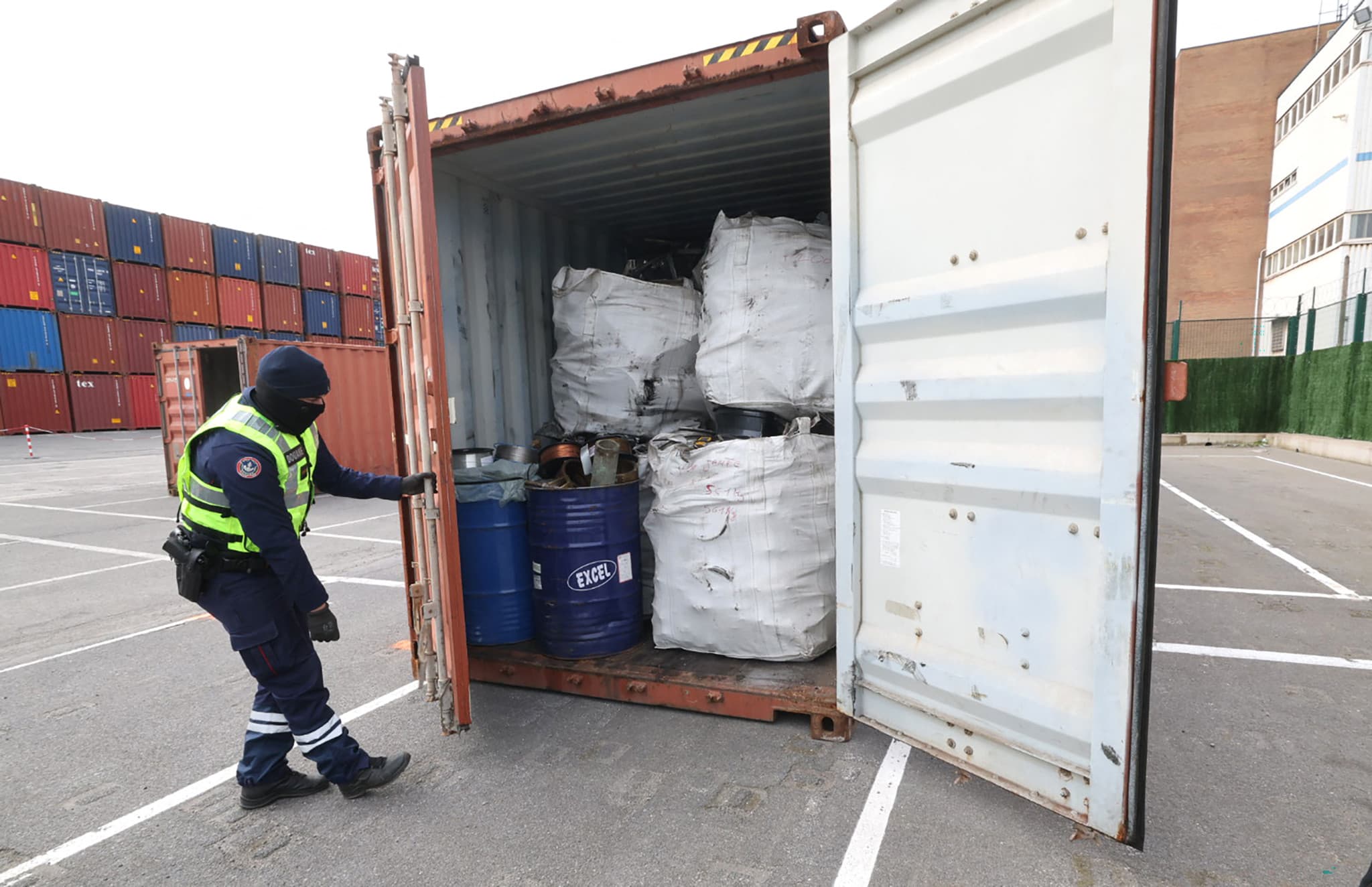 Trafic de drogue en Italie: Sept cent septante kilos de cocaïne saisis parmi des bananes