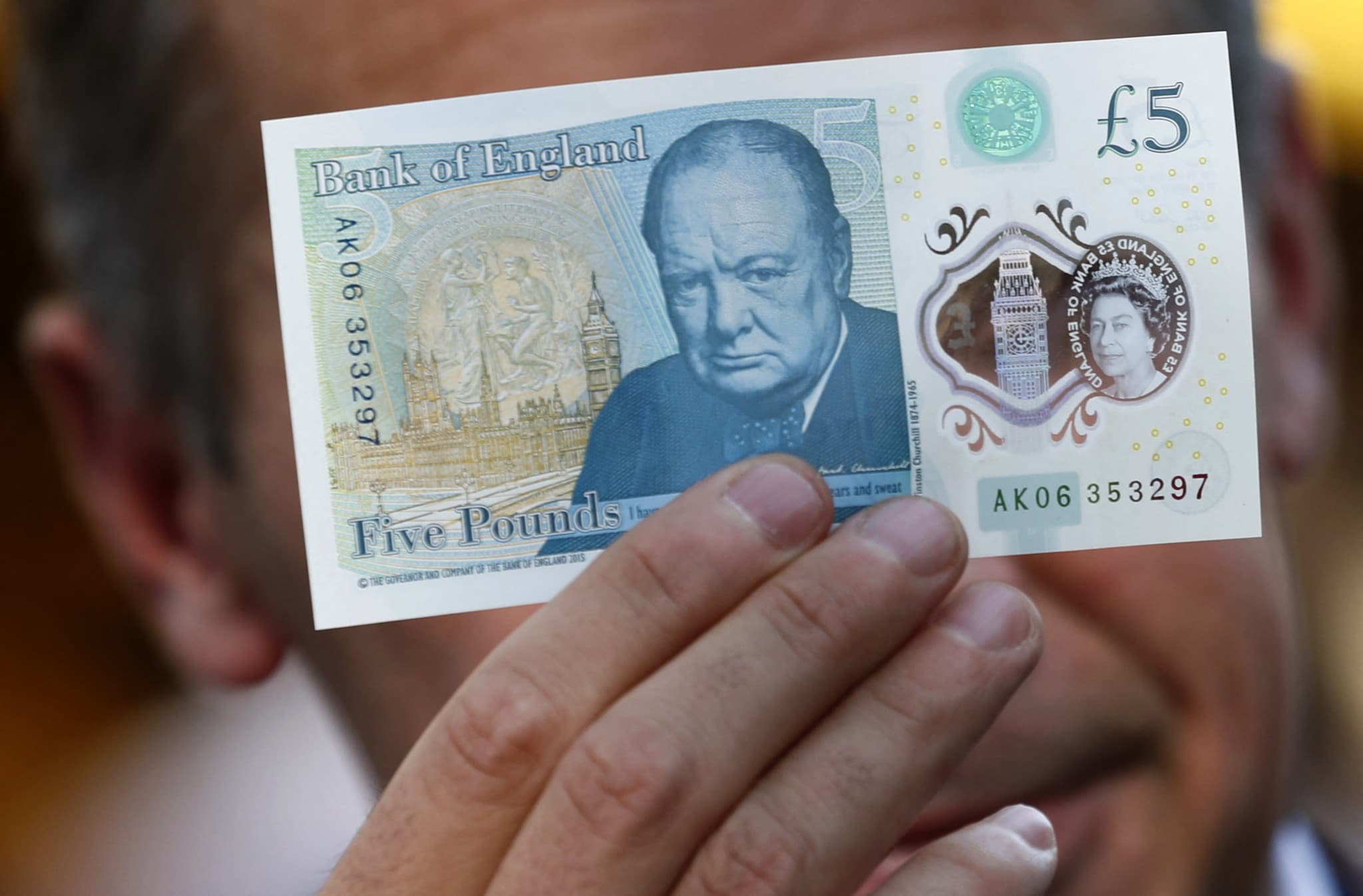 Royaume-Uni: Un hérisson ou une chouette plutôt que Churchill sur les billets anglais