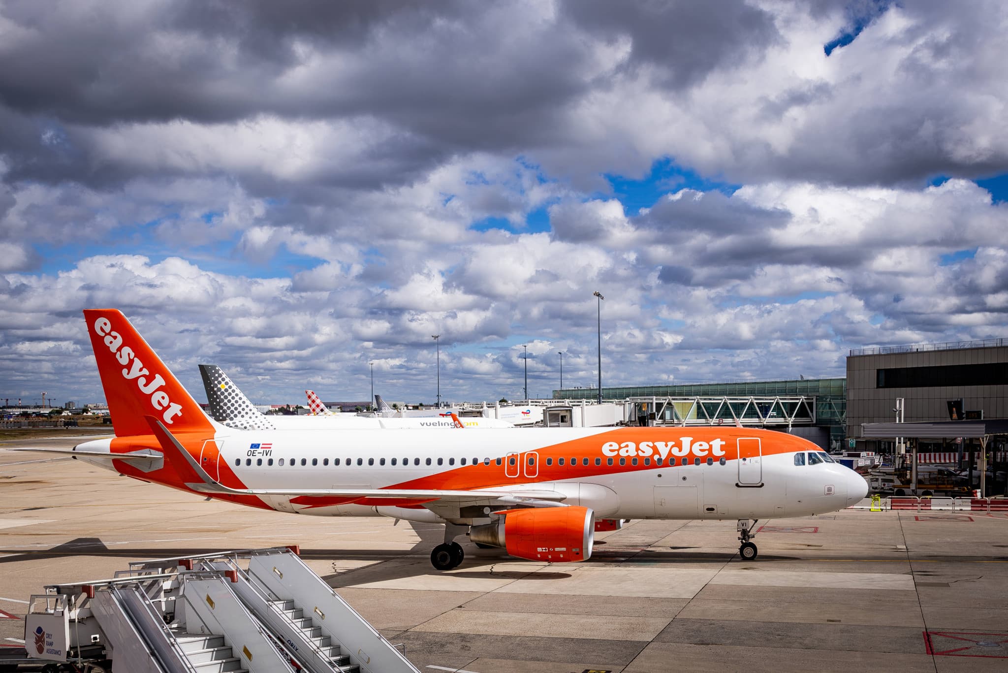 Évacuation à Milan: L’incendie d’une batterie externe force 146 passagers d’un vol Easyjet à évacuer