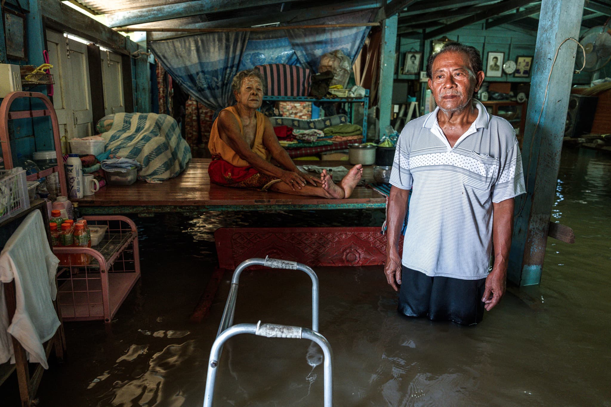 Catastrophe en Thaïlande: Des villages inondés volontairement pour protéger Bangkok