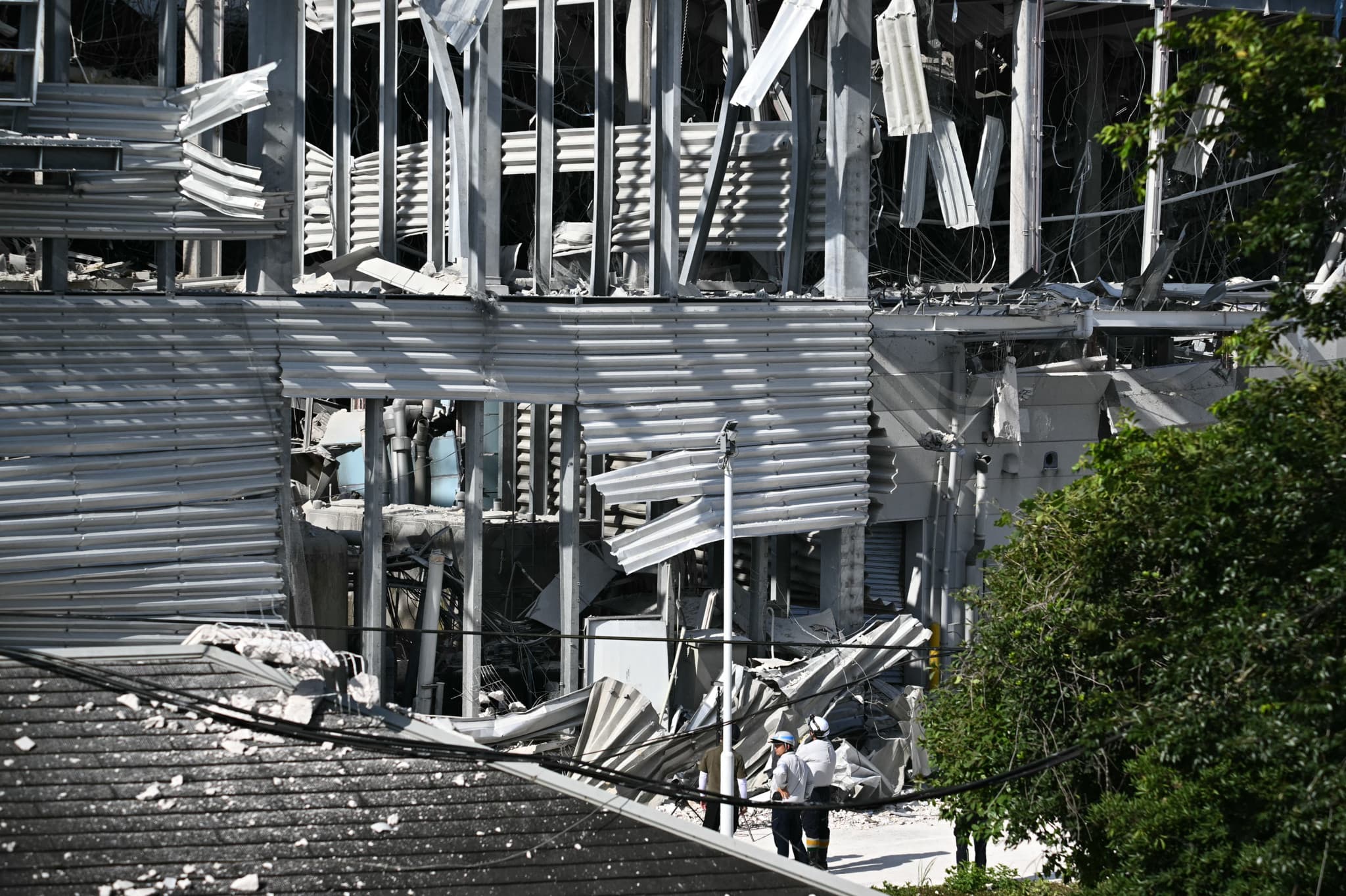 Séisme au Japon: Les secours achèvent leurs recherches dans le centre commercial