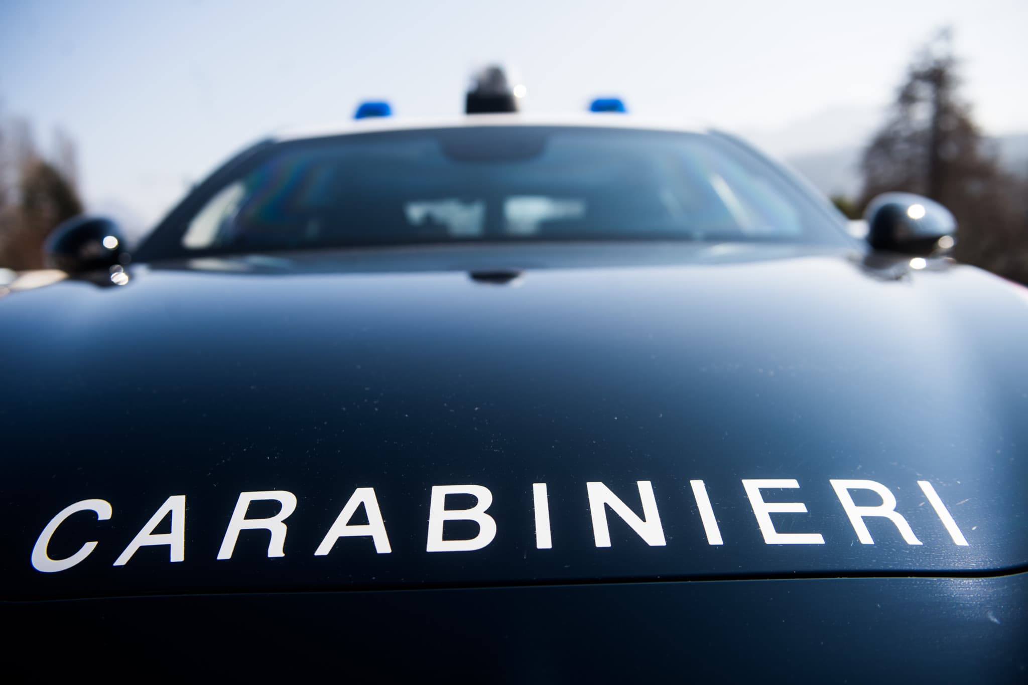 Filouterie d’auberge en Italie: Un Suisse ne paie pas son resto, la police découvre des armes dans sa voiture