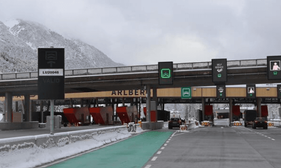 Vols de chantier: Des engins volés en Suisse saisis sous des matelas en Autriche