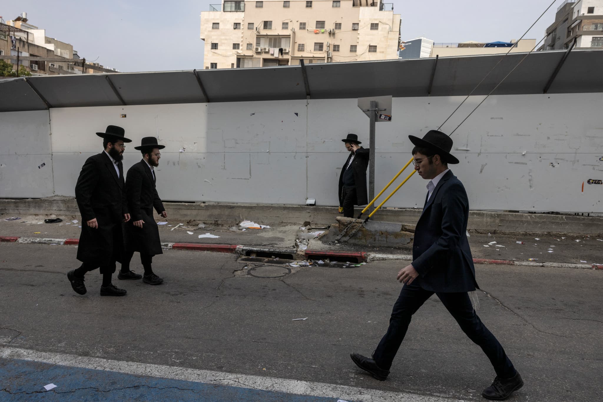 Société israélienne: Quand des trottoirs non mixtes remettent en doute l’intégration des ultraorthodoxes