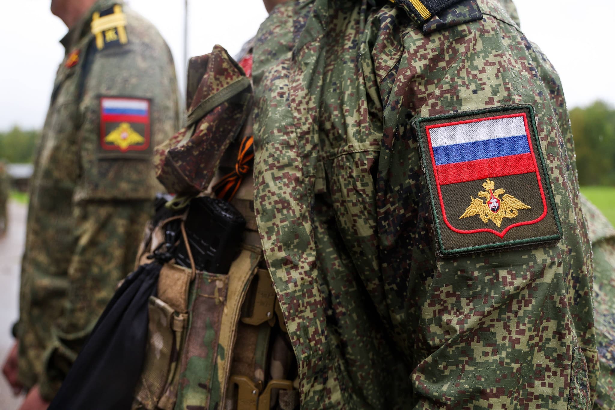 Combattants étrangers: Amnesty dénonce une traite d’êtres humains orchestrée par Moscou