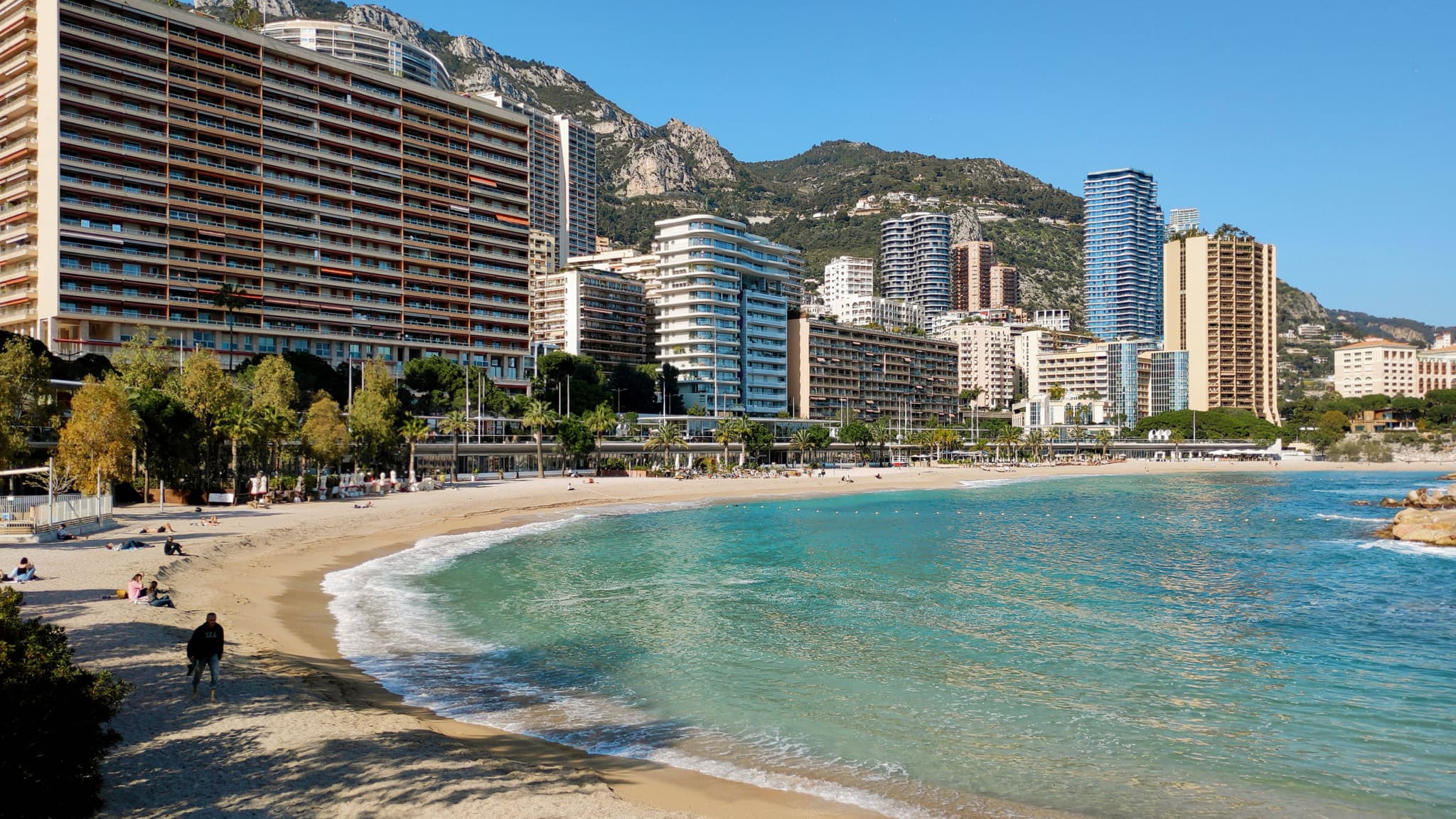 Enquête à Monaco: Un suspect en détention après la mort d’un membre de la famille princière