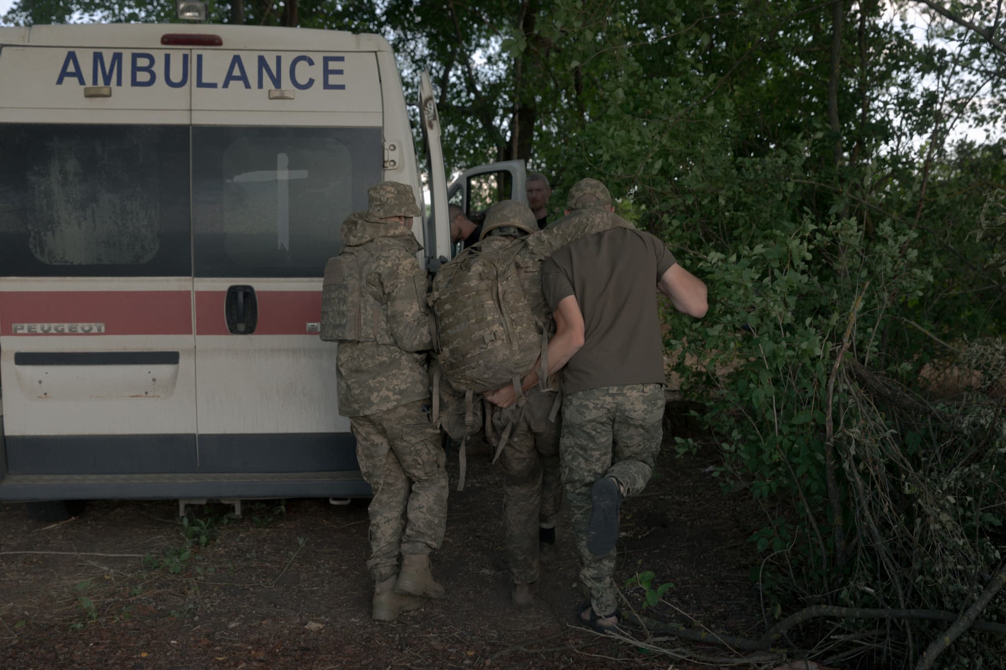 Guerre en Ukraine: L’enfer des évacuations de blessés sous les drones russes