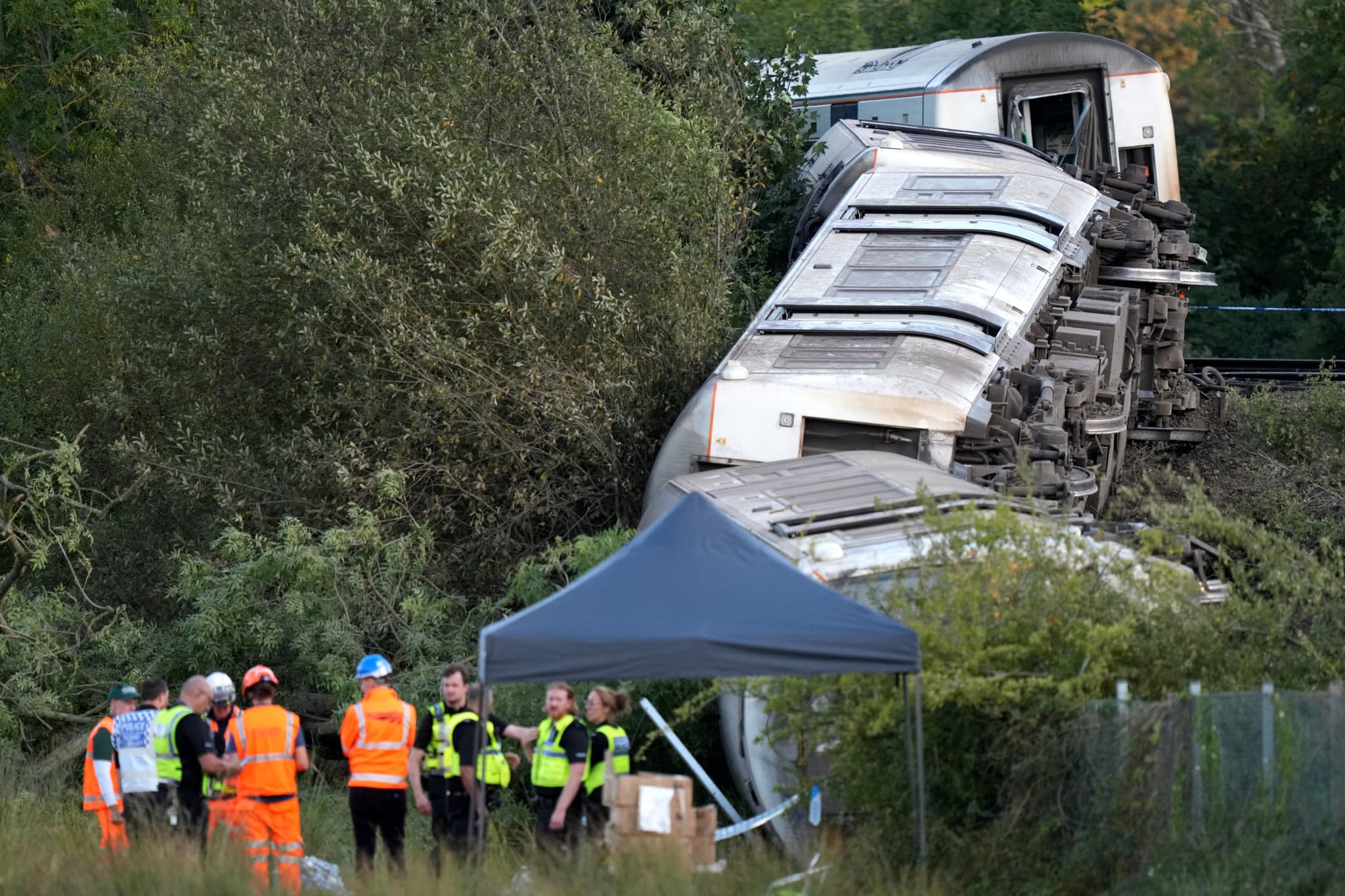 Accident ferroviaire: Un train de banlieue déraille près de Londres, onze blessés