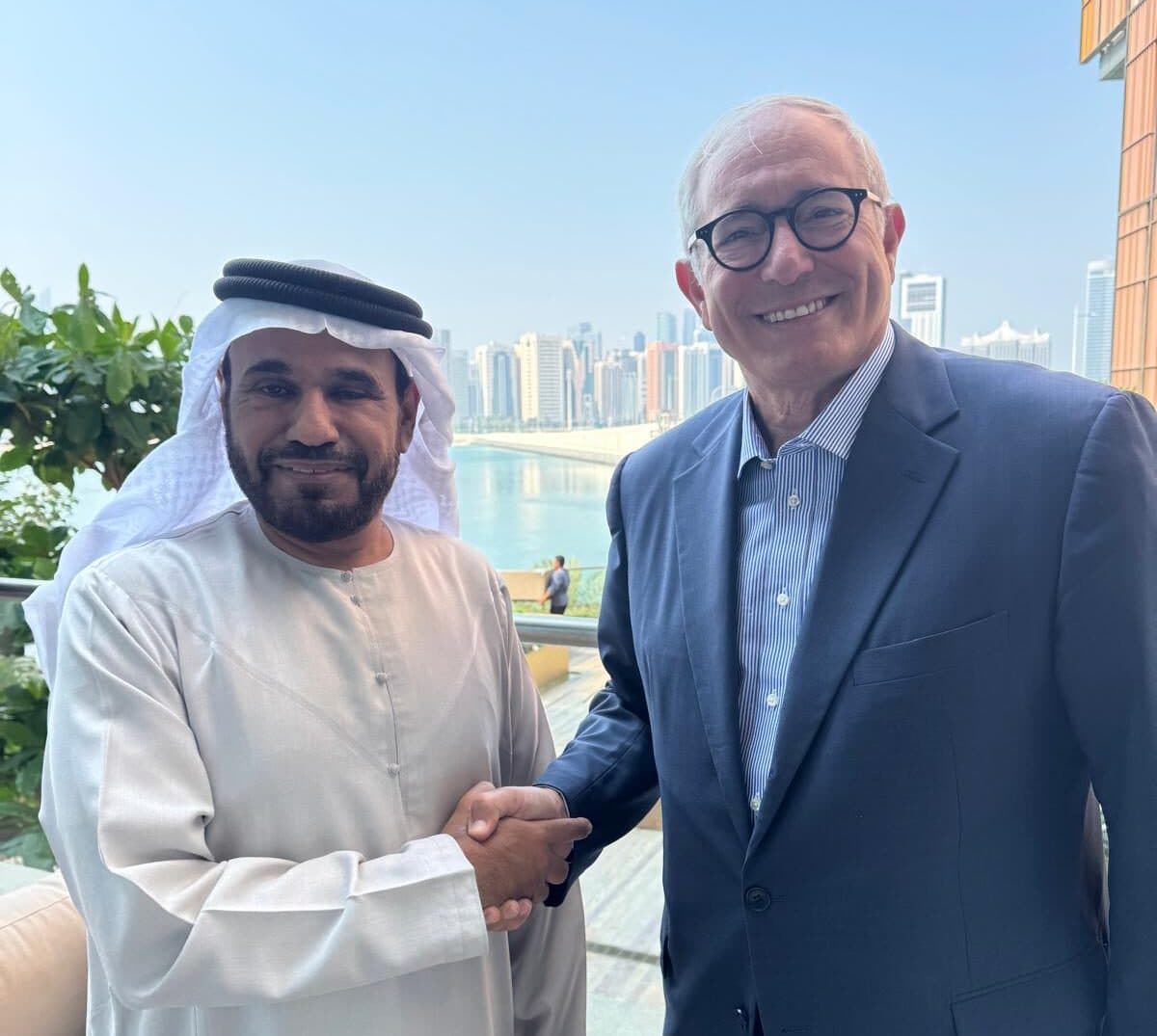 Smart Solutions Group et Associated Medias signent un accord de coopération internationale