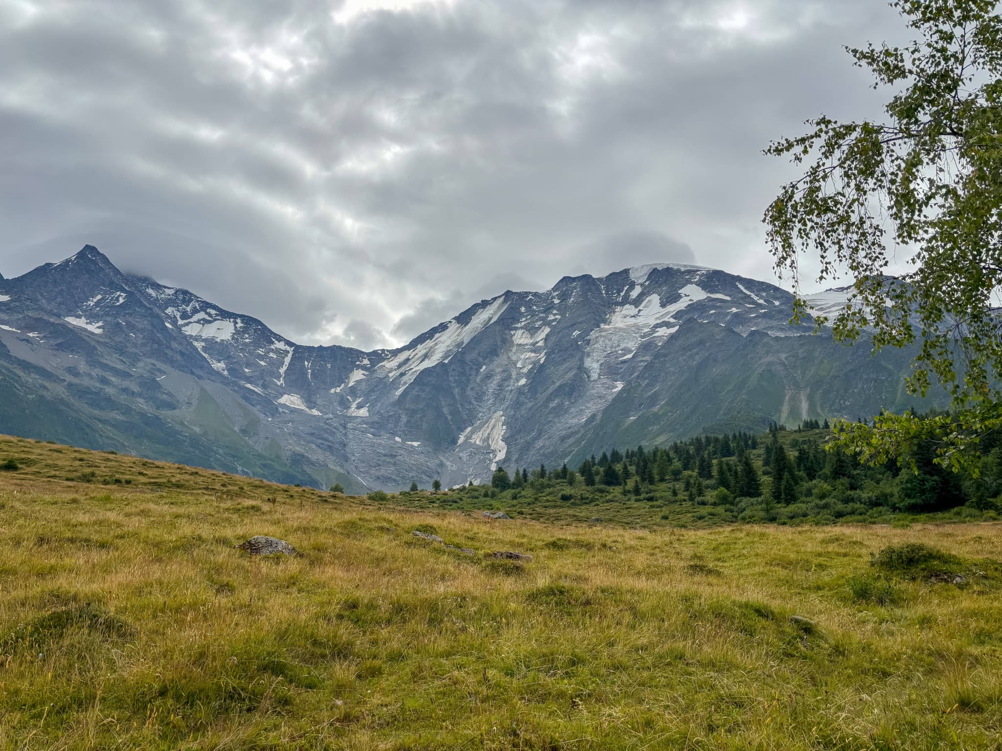 Taxe de séjour en France: Un village de Haute-Savoie fait trembler Booking