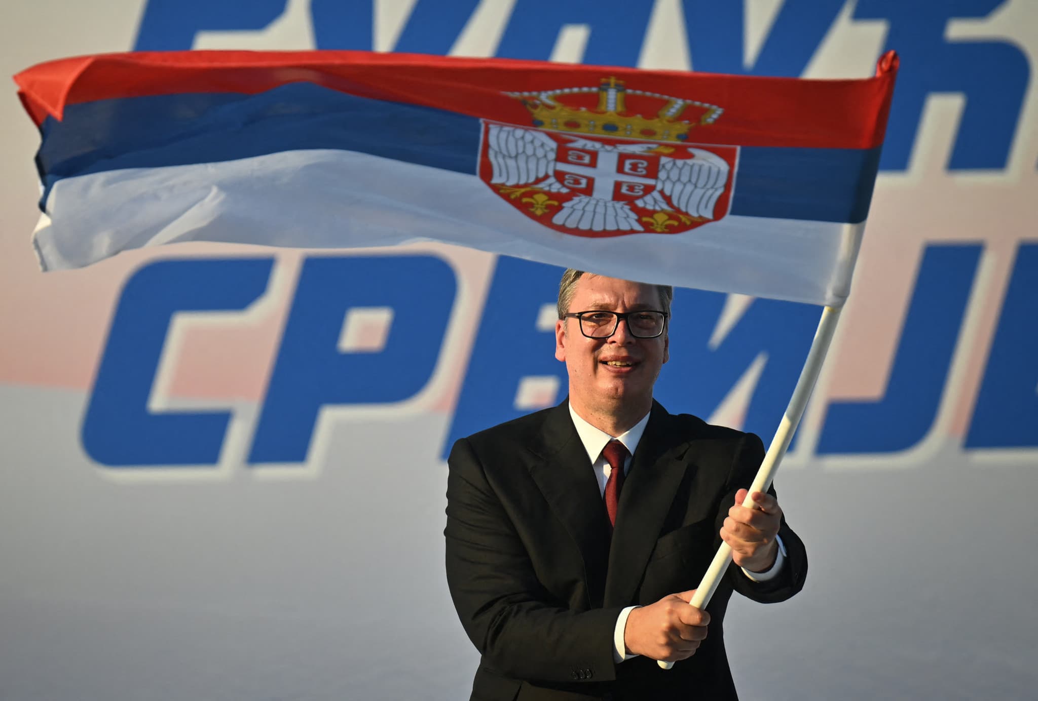 Crise à Belgrade: Le président serbe Aleksandar Vucic annonce sa démission
