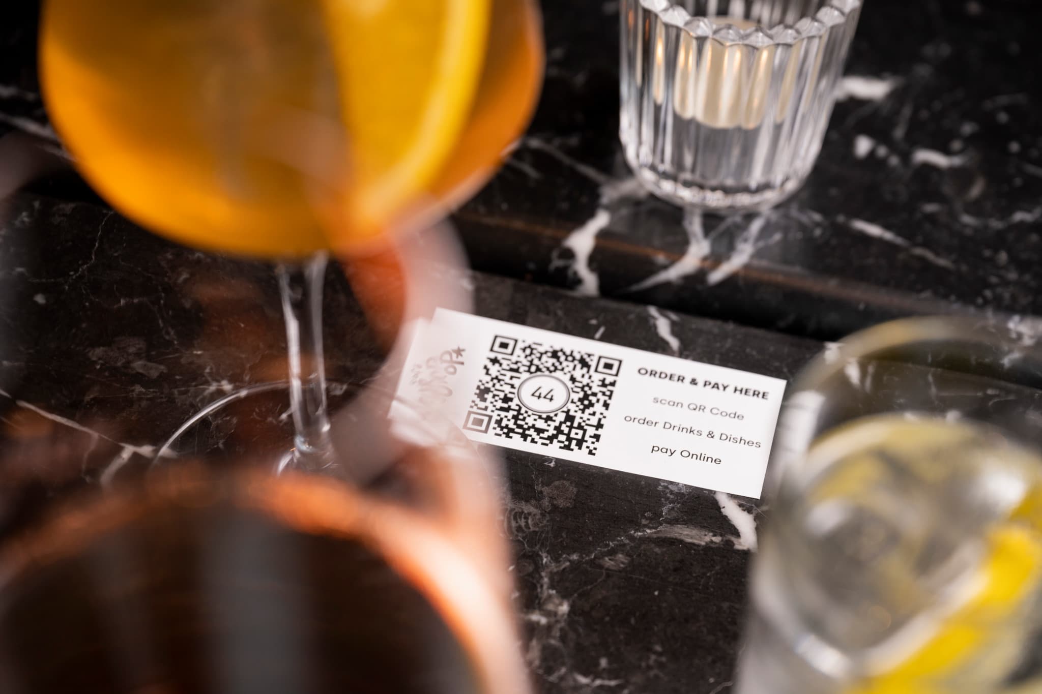 Péripétie en Sardaigne: Elles veulent partager une entrée à 9 euros, le restaurant les met dehors