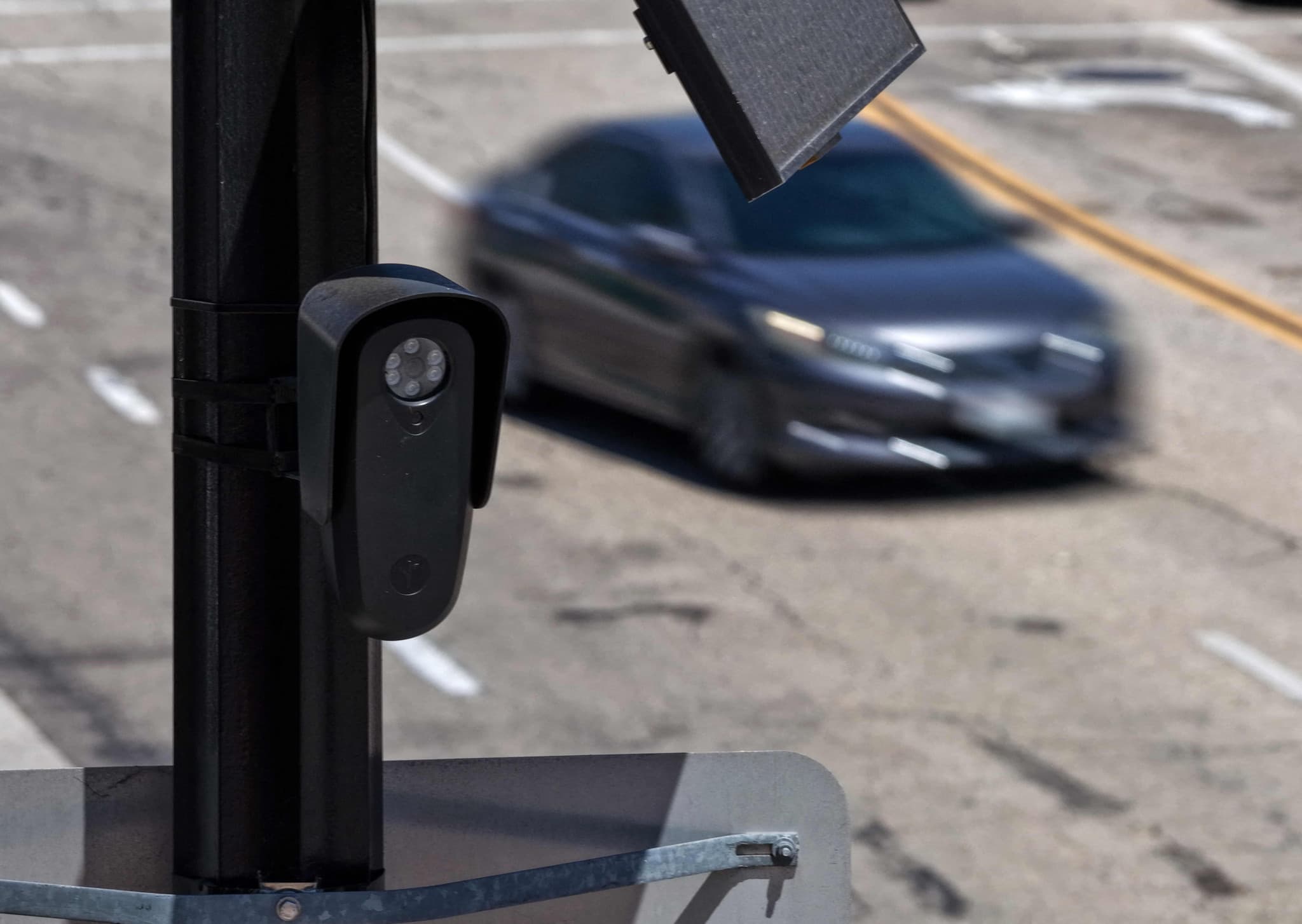 Surveillance aux États-Unis: Vague de sabotages contre les caméras qui traquent les voitures