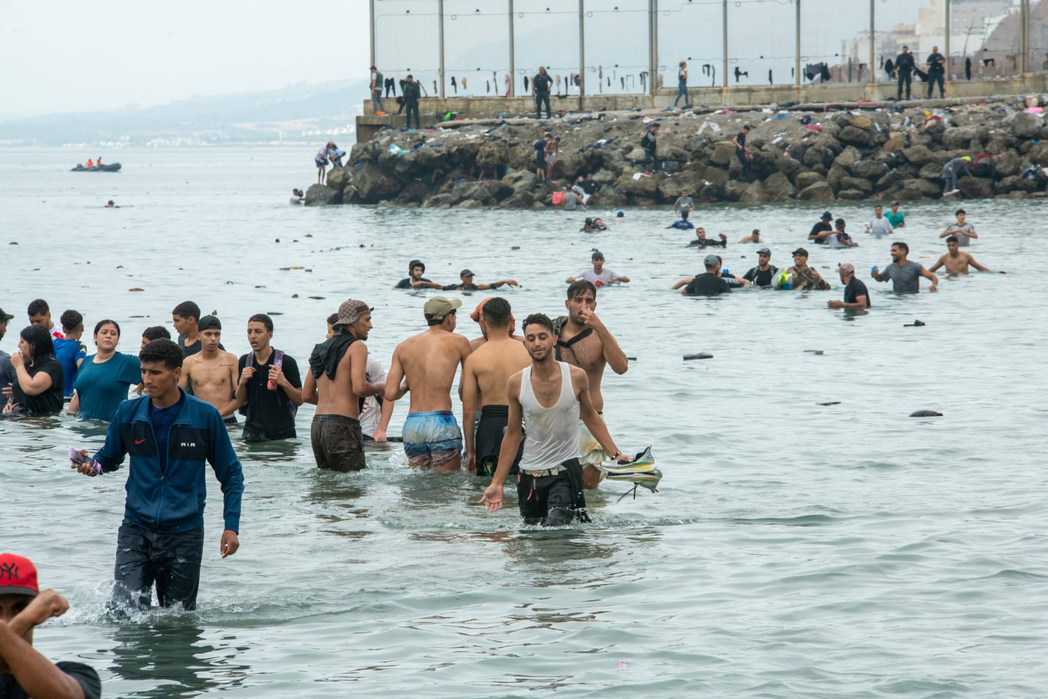 Crise migratoire: Comment TikTok a précipité des milliers de Marocains vers Ceuta