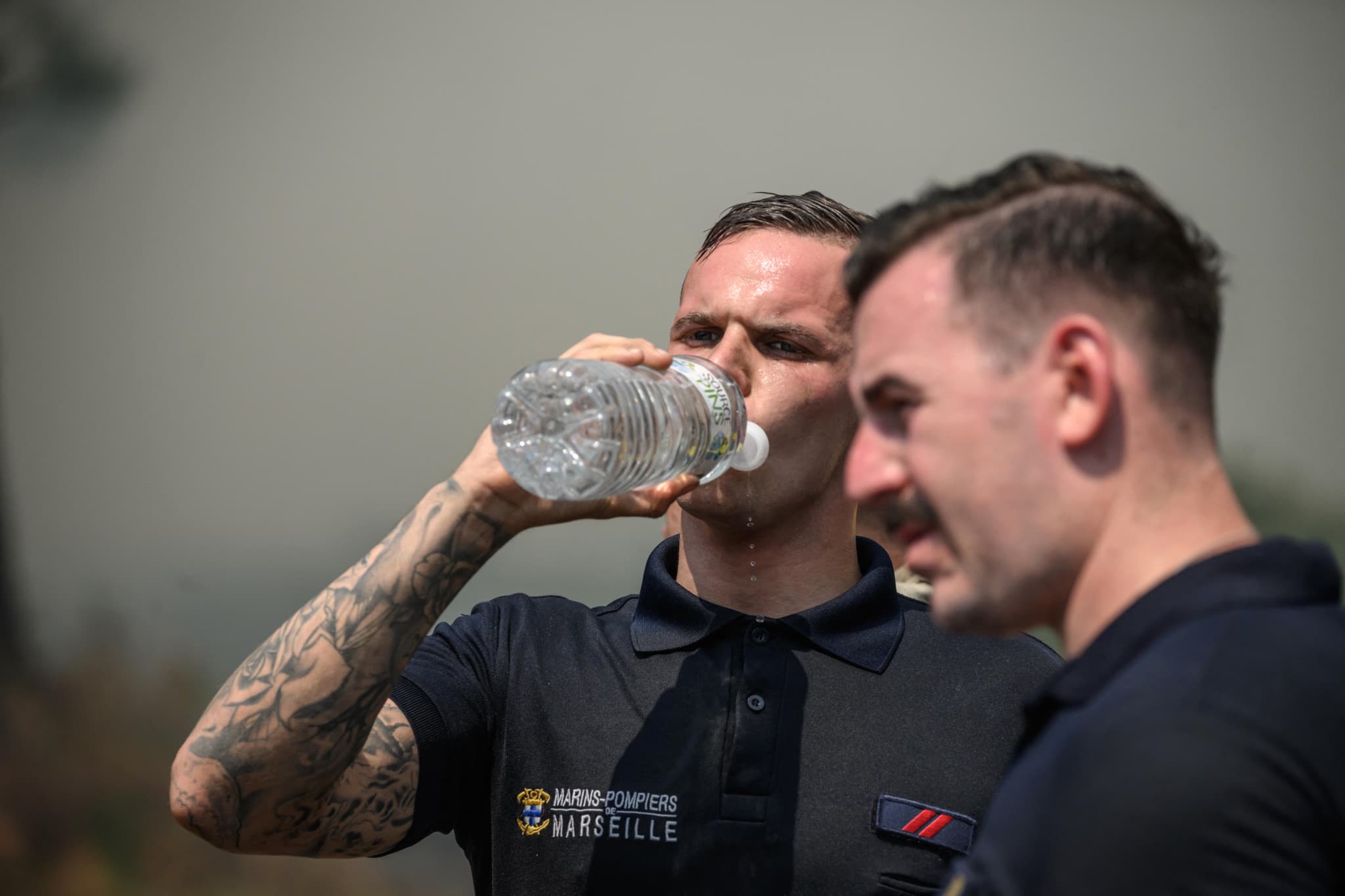 Solidarité en Gironde: Pour les sapeurs-pompiers épuisés, le réconfort d’un bon repas