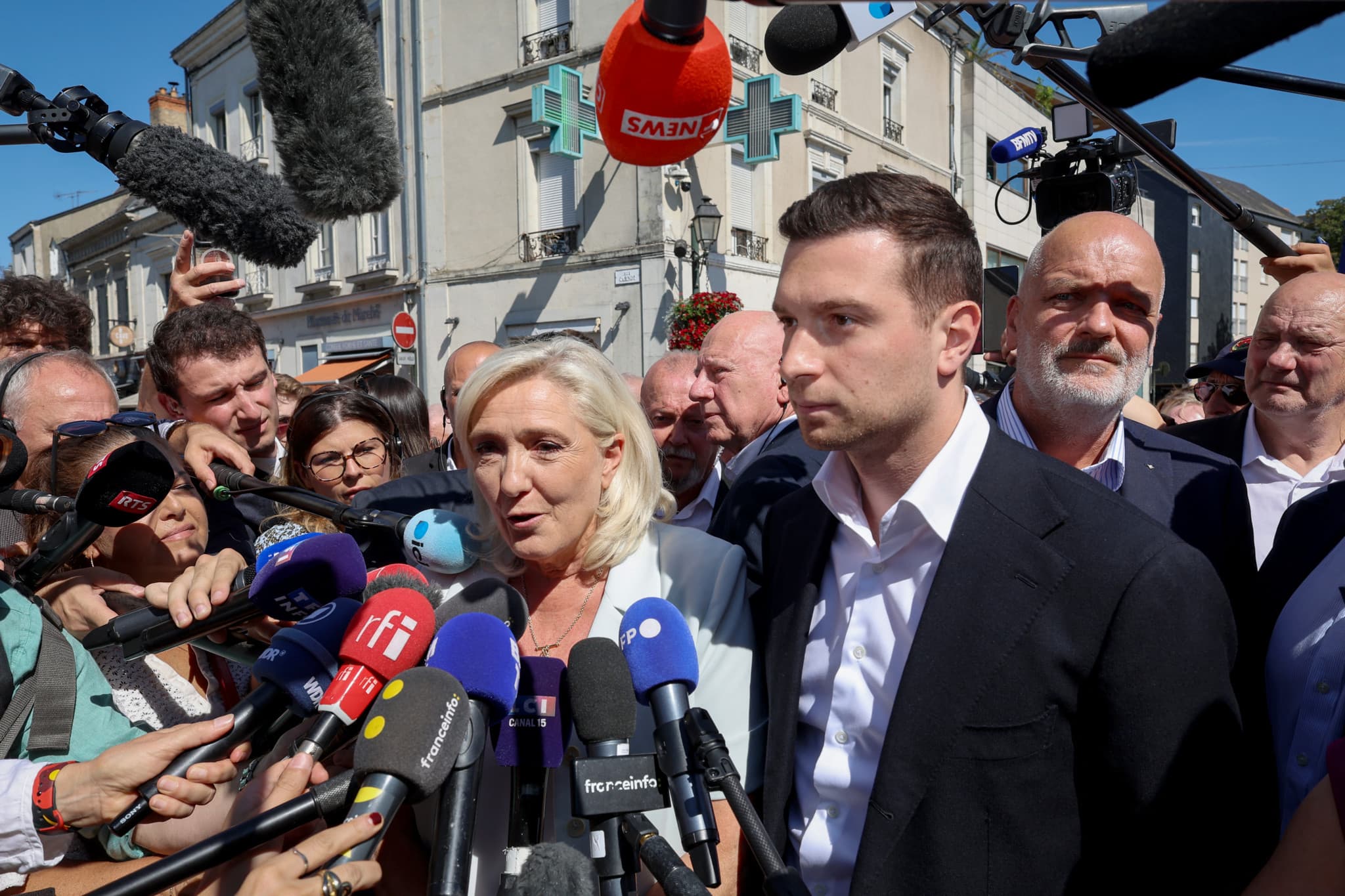 Présidentielle française: Le Pen et Bardella affichent leur unité pour le lancement de campagne