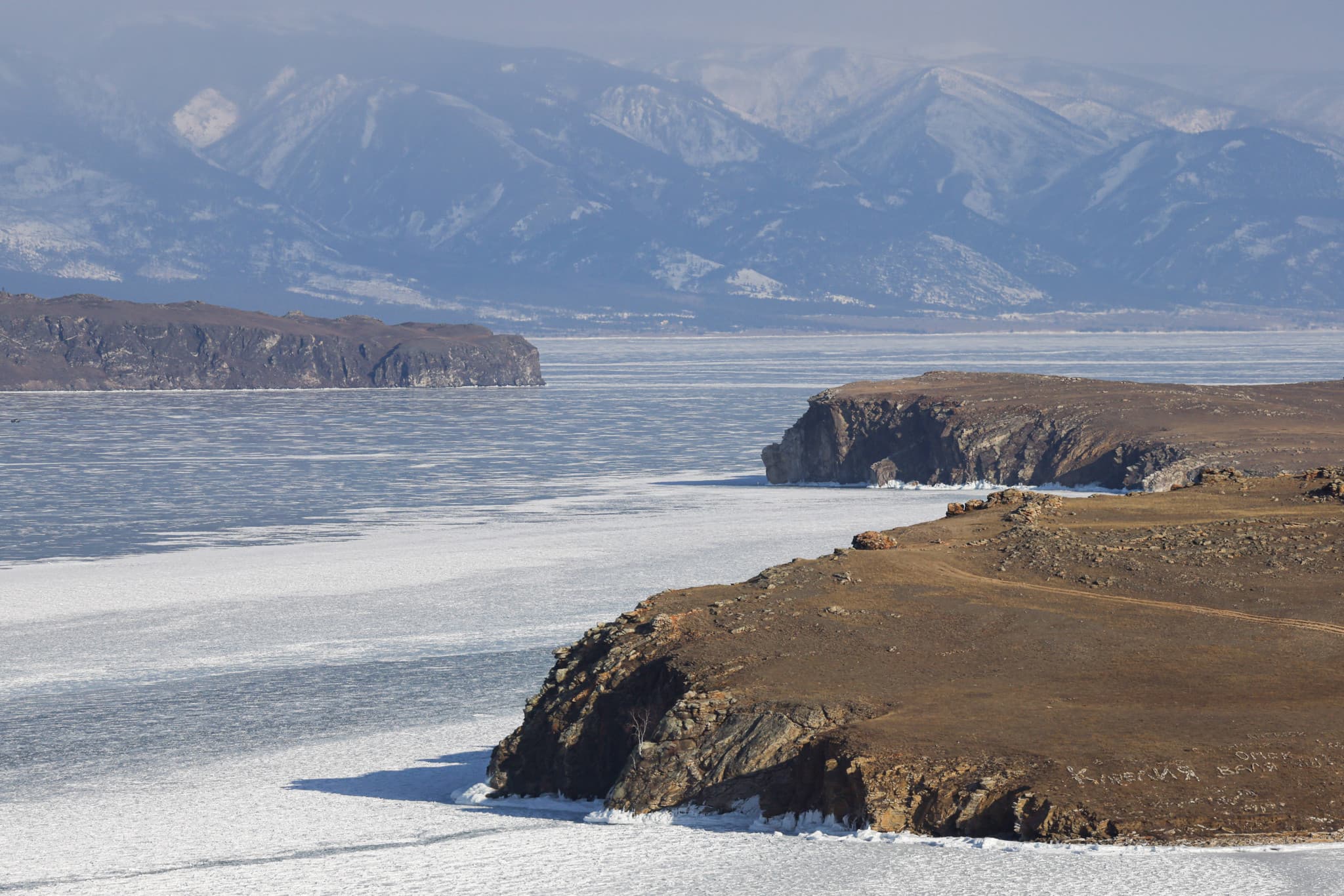 Un trésor de l’Unesco menacé: Le père d’Elon Musk et les oligarques russes lorgnent le lac Baïkal