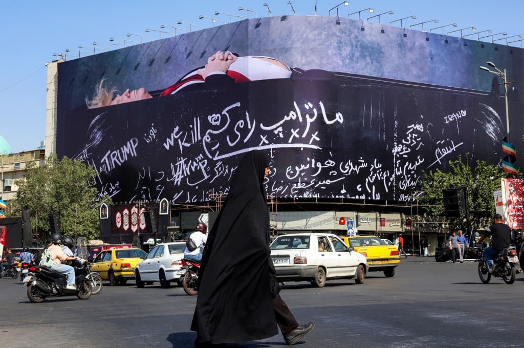 «Des idiots sans cervelle»: En Iran, les «durs» du régime s’imposent face aux partisans du dialogue