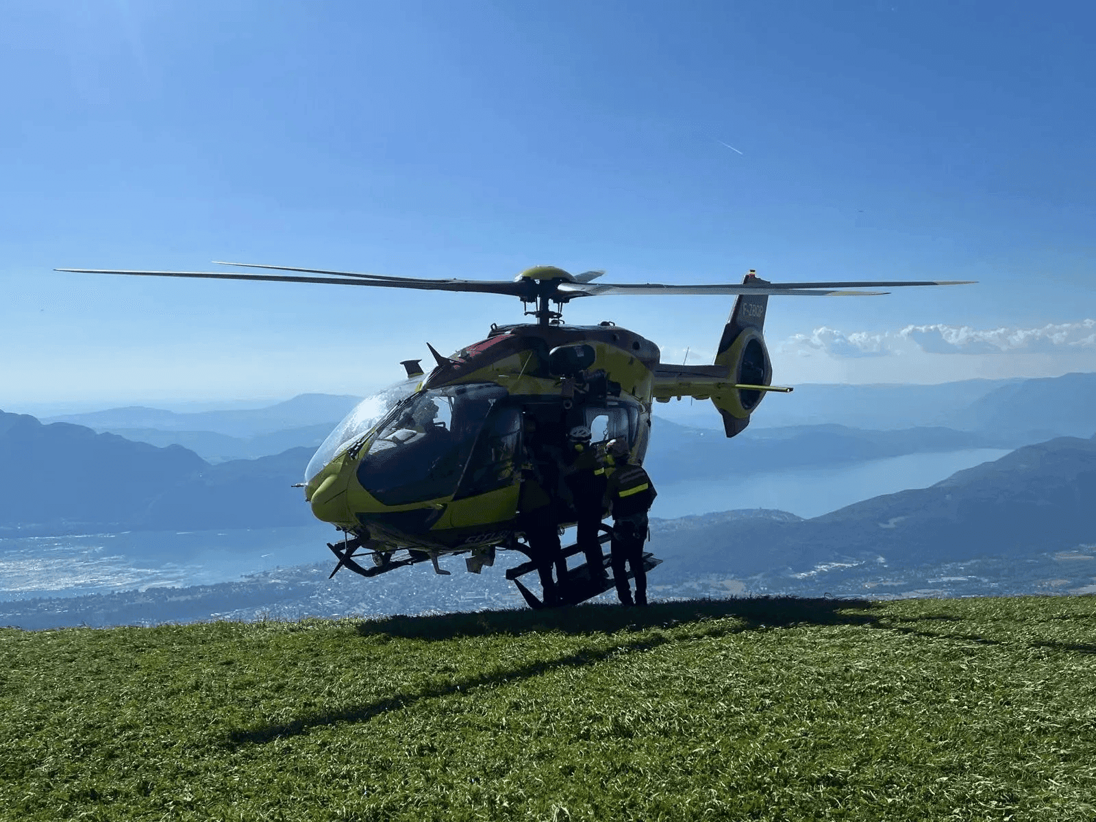 Accident aux Portes du Soleil: Un cycliste de 12 ans, grièvement blessé après une collision, évacué aux HUG