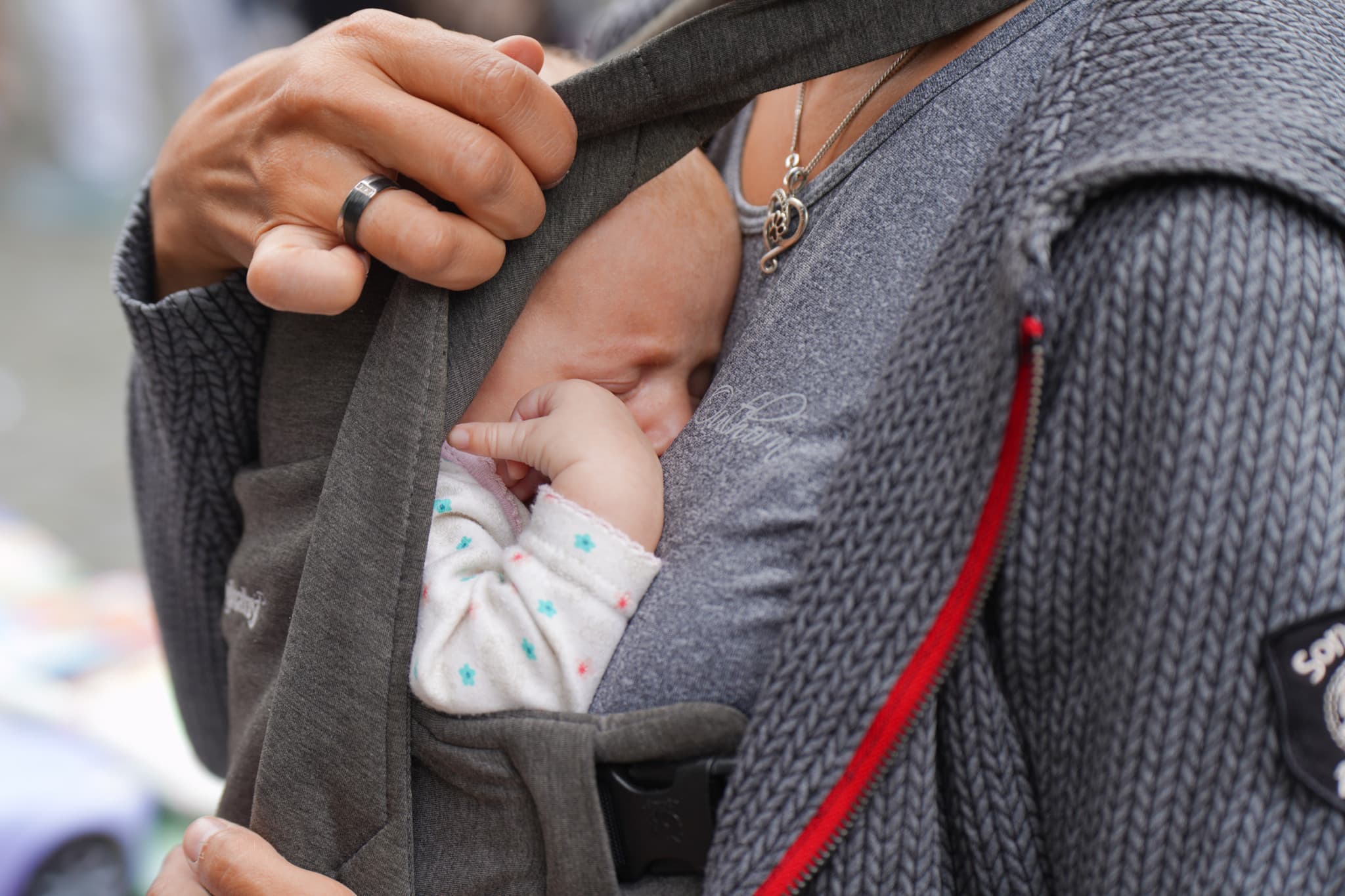 Égalité de genre en Italie: Devenir mère écarte plus d’un million de femmes du travail et des études
