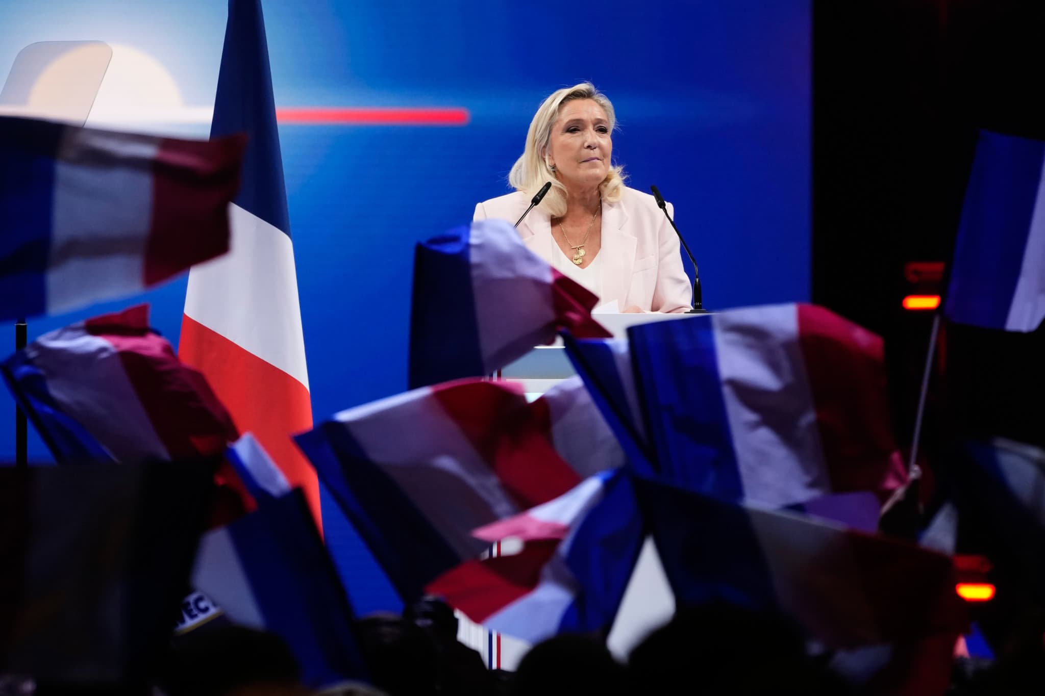 Manifestations en France: En France, le congrès du RN sous tension