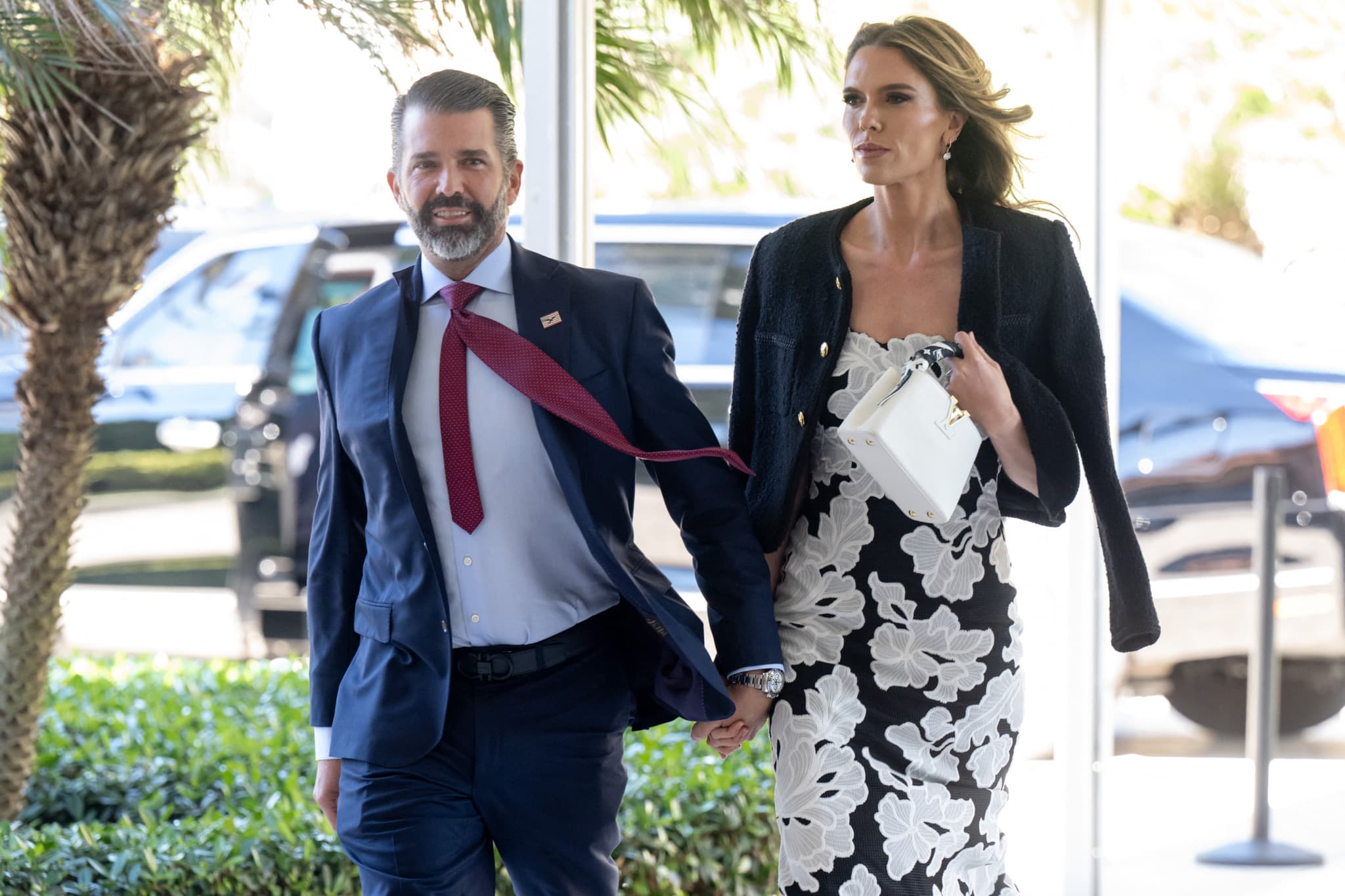 «Soirées incroyables» aux Bahamas: Le fils de Trump confirme qu’un magnat russe a financé son mariage