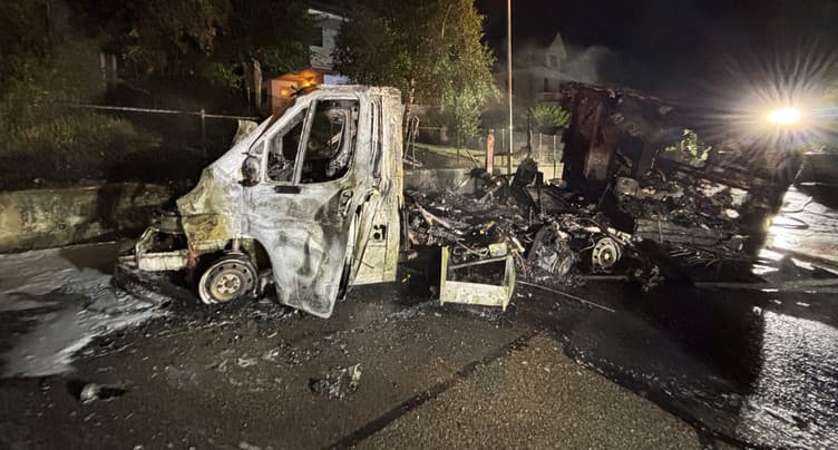 Un camping-car en flamme à Delémont