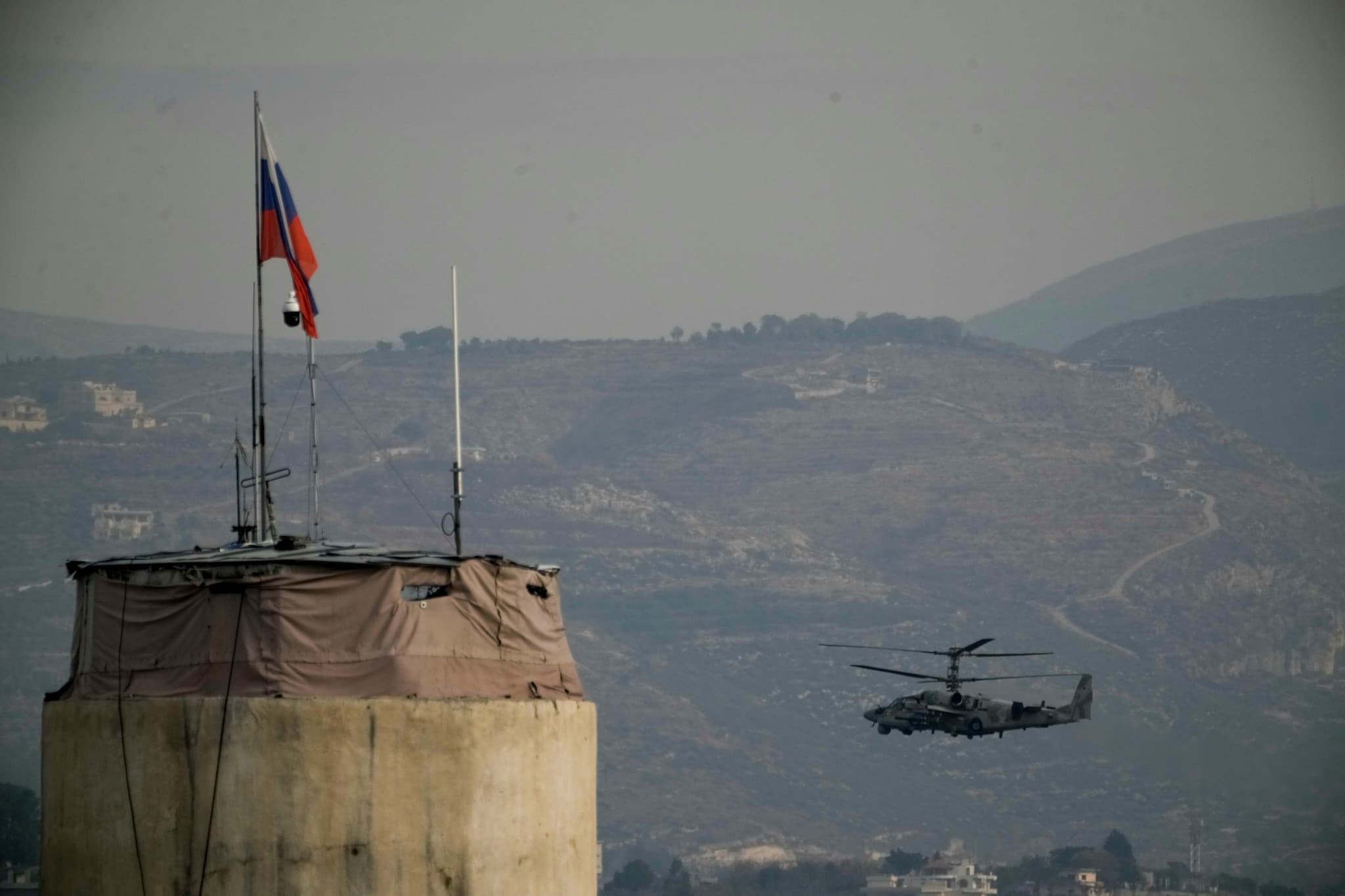 Bases russes en Syrie: Damas et Moscou ont trouvé un accord pour l’avenir de leur coopération militaire