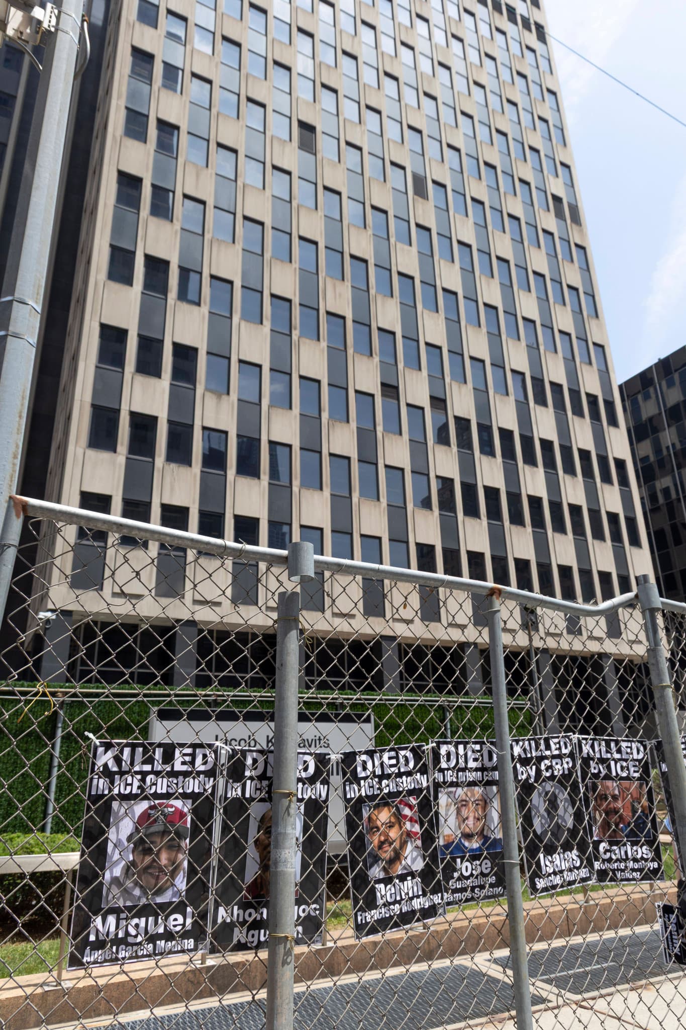 Attaque à New York: Un incendie volontaire vise un bâtiment fédéral lié à l’immigration