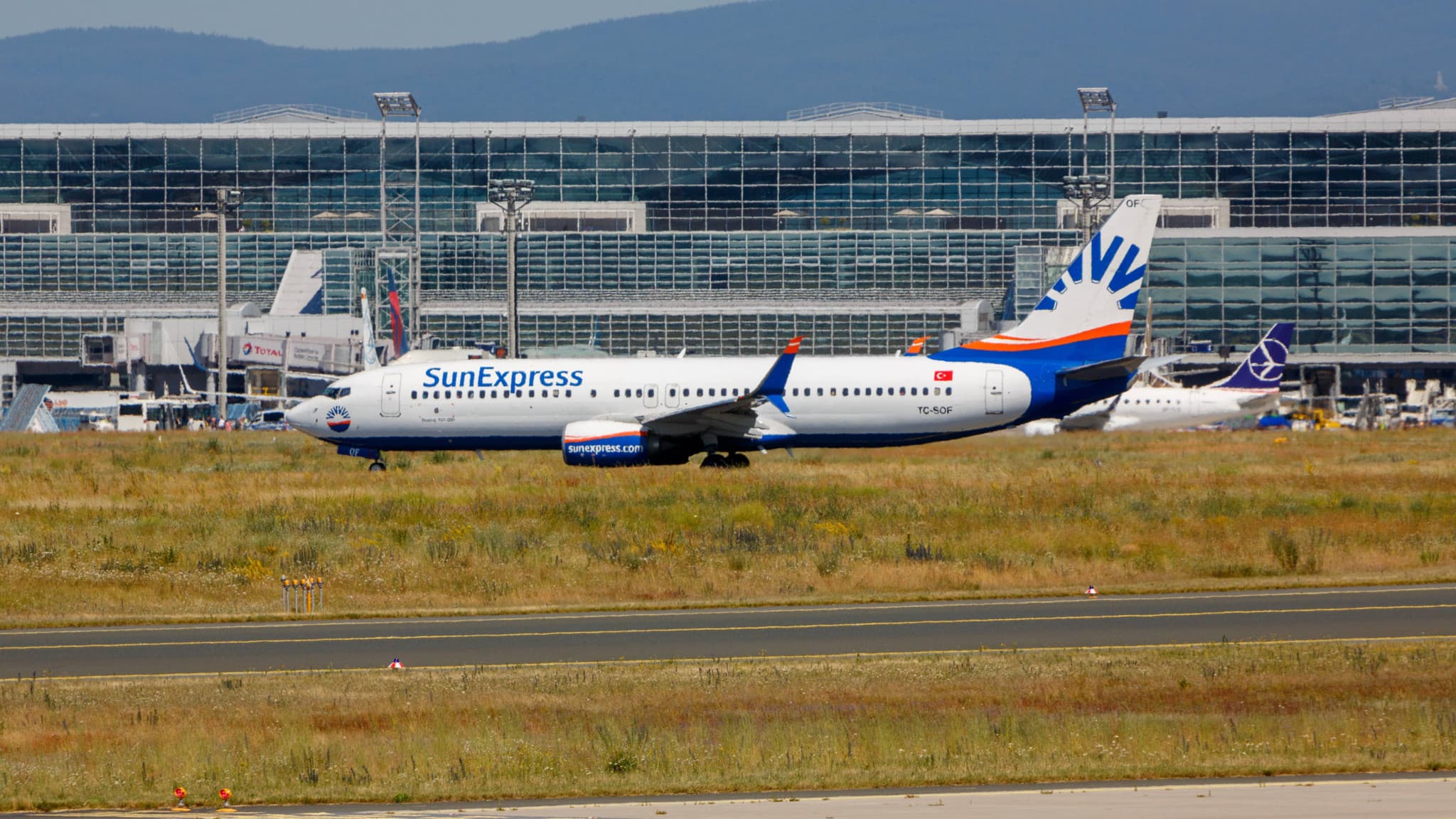 Aéroport de Francfort: Des passagers piégés dans un avion à 50 degrés pendant des heures